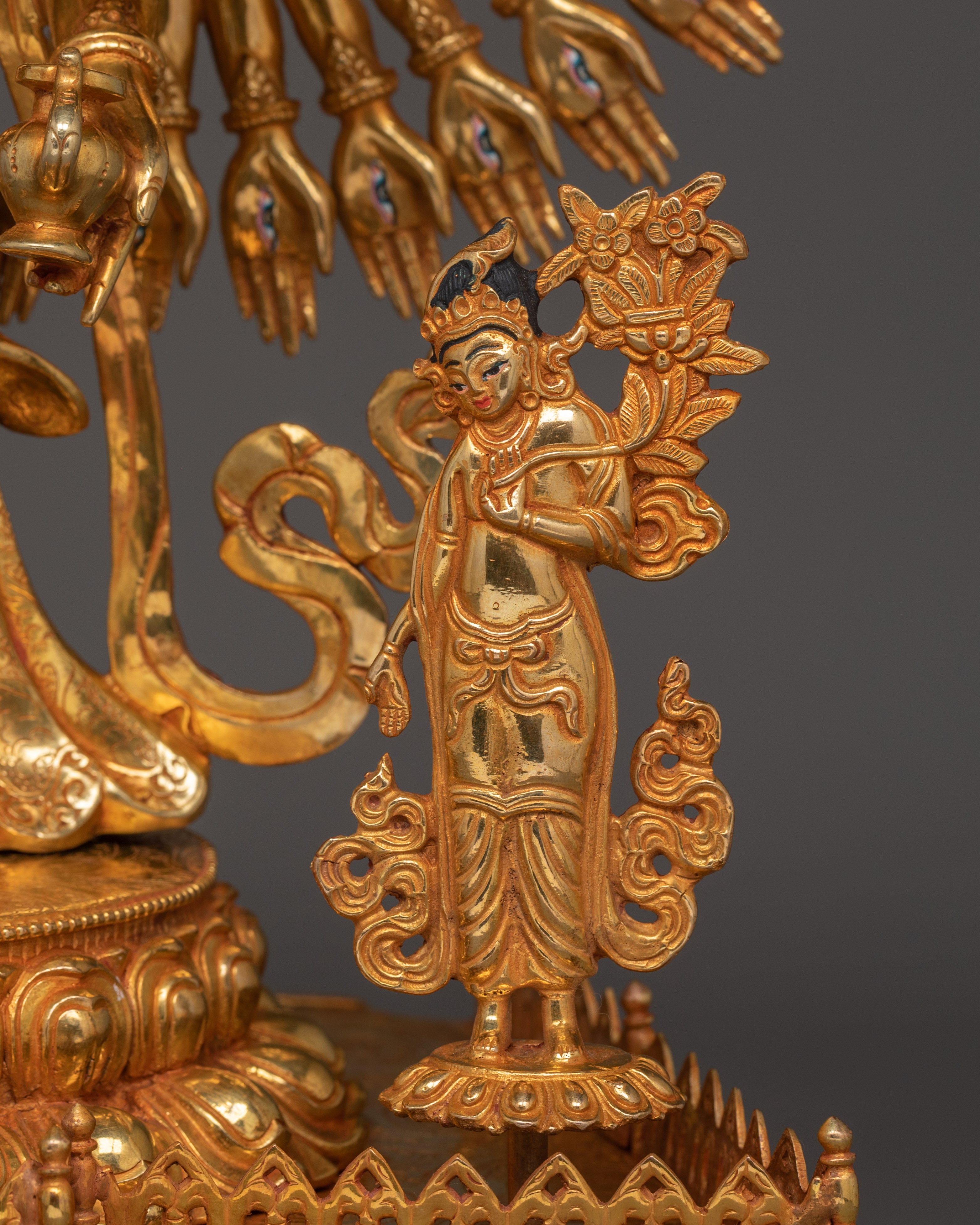 Thousand Armed Chenrezig Figurine | Avalokiteshvara Statue