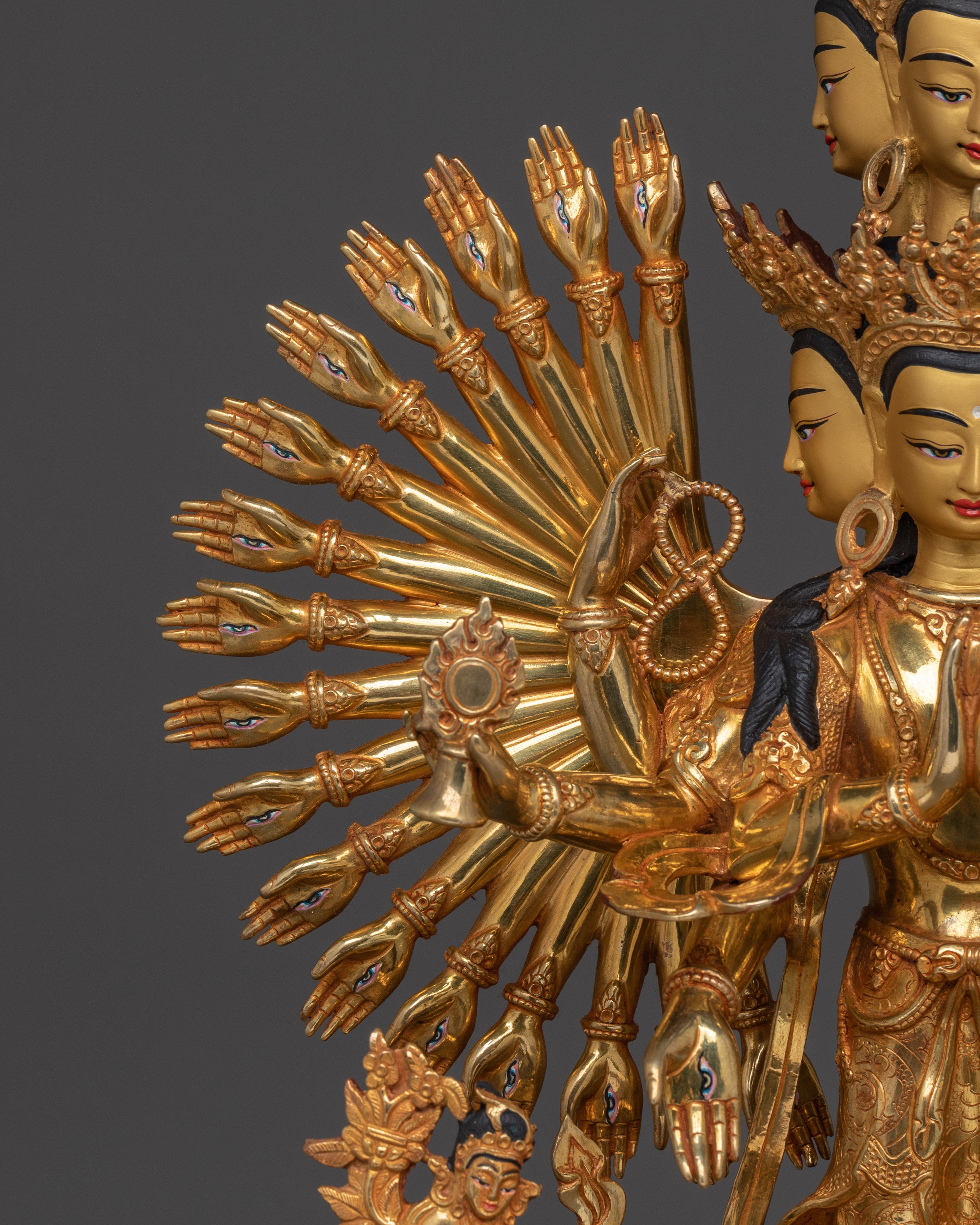 Thousand Armed Chenrezig Figurine | Avalokiteshvara Statue