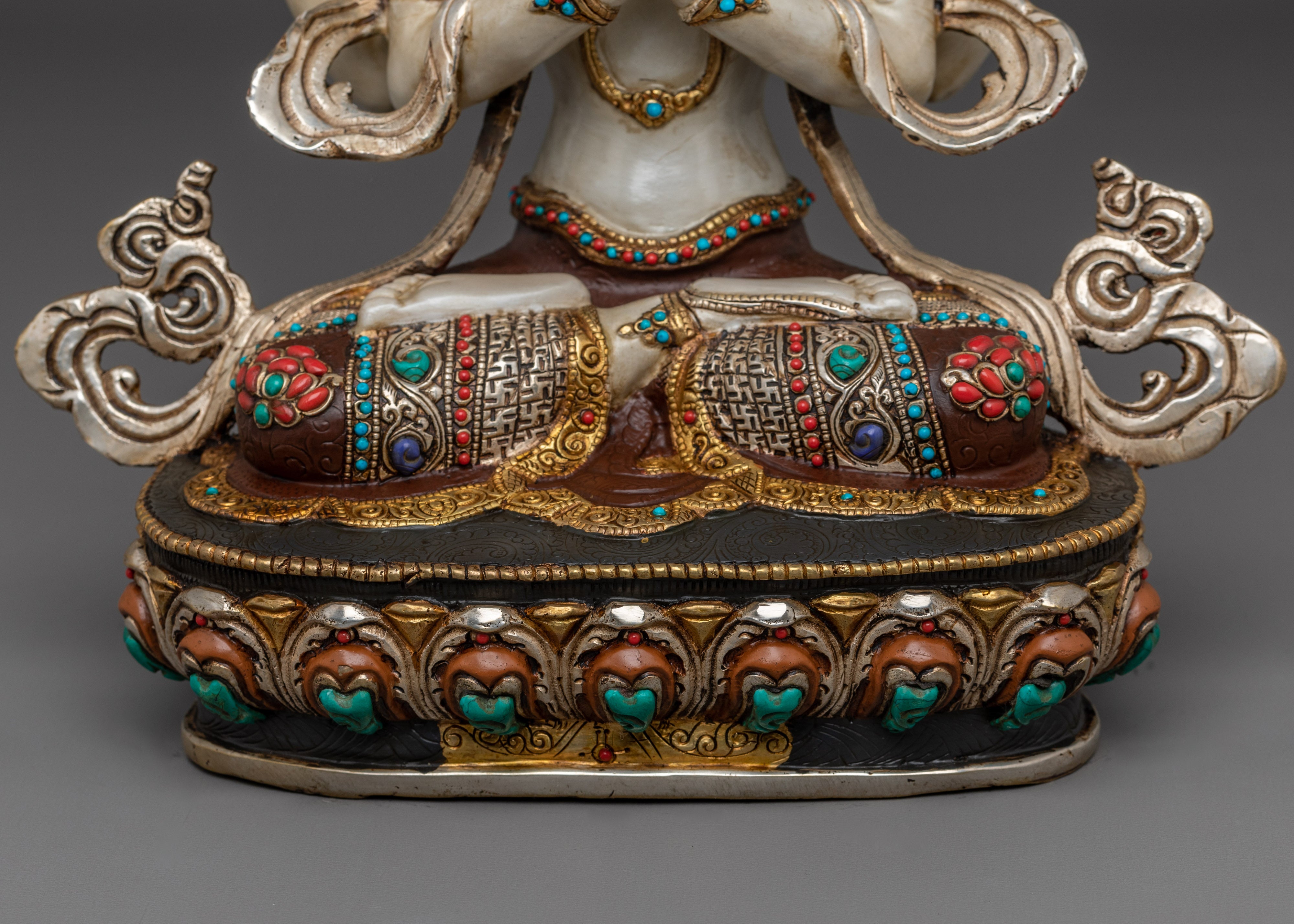 Sculpture of Tibetan Deity Chenrezig | The Embodiment of Mercy