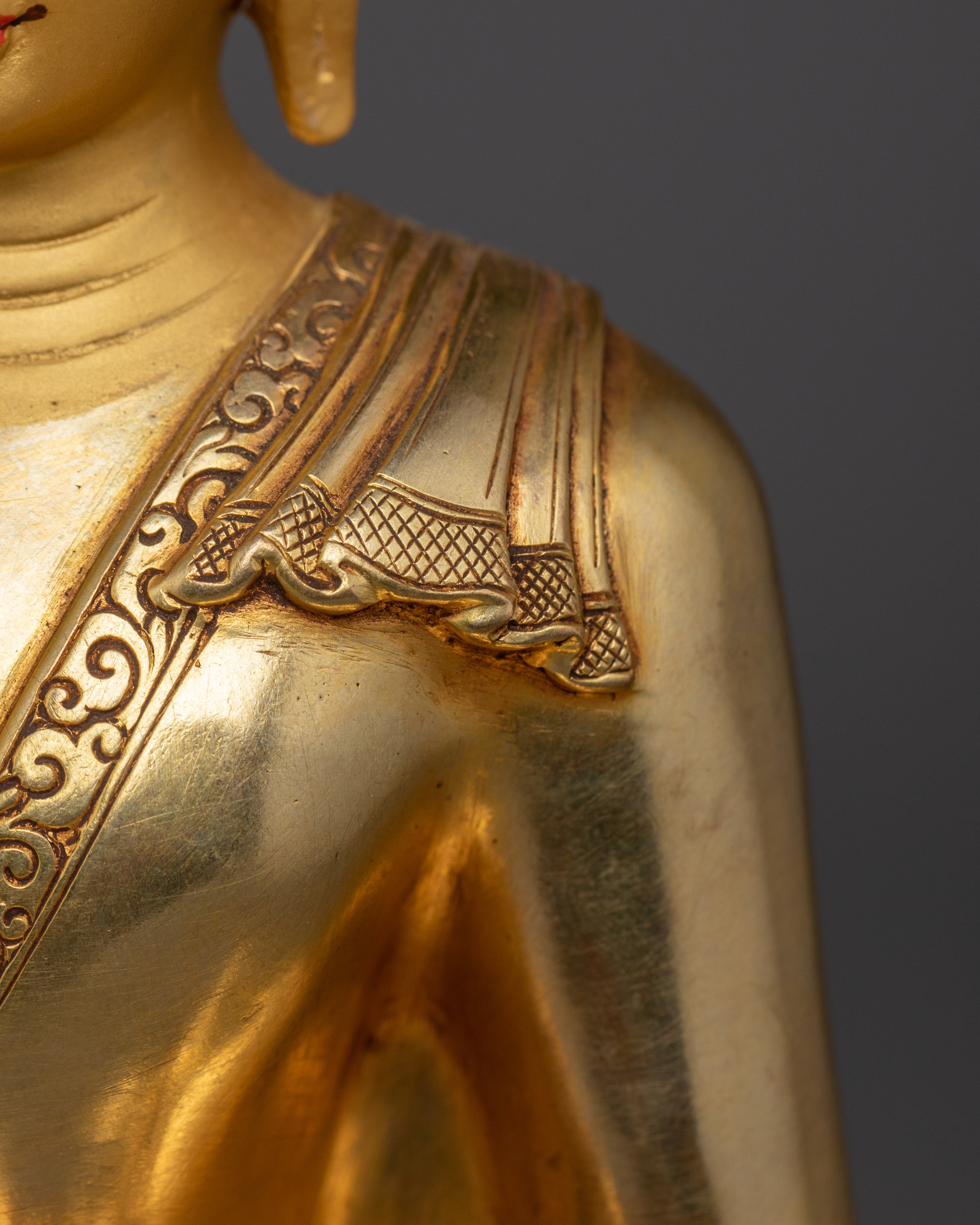 Peaceful Deity Shakyamuni Buddha | Embodiment of Enlightenment and Compassion