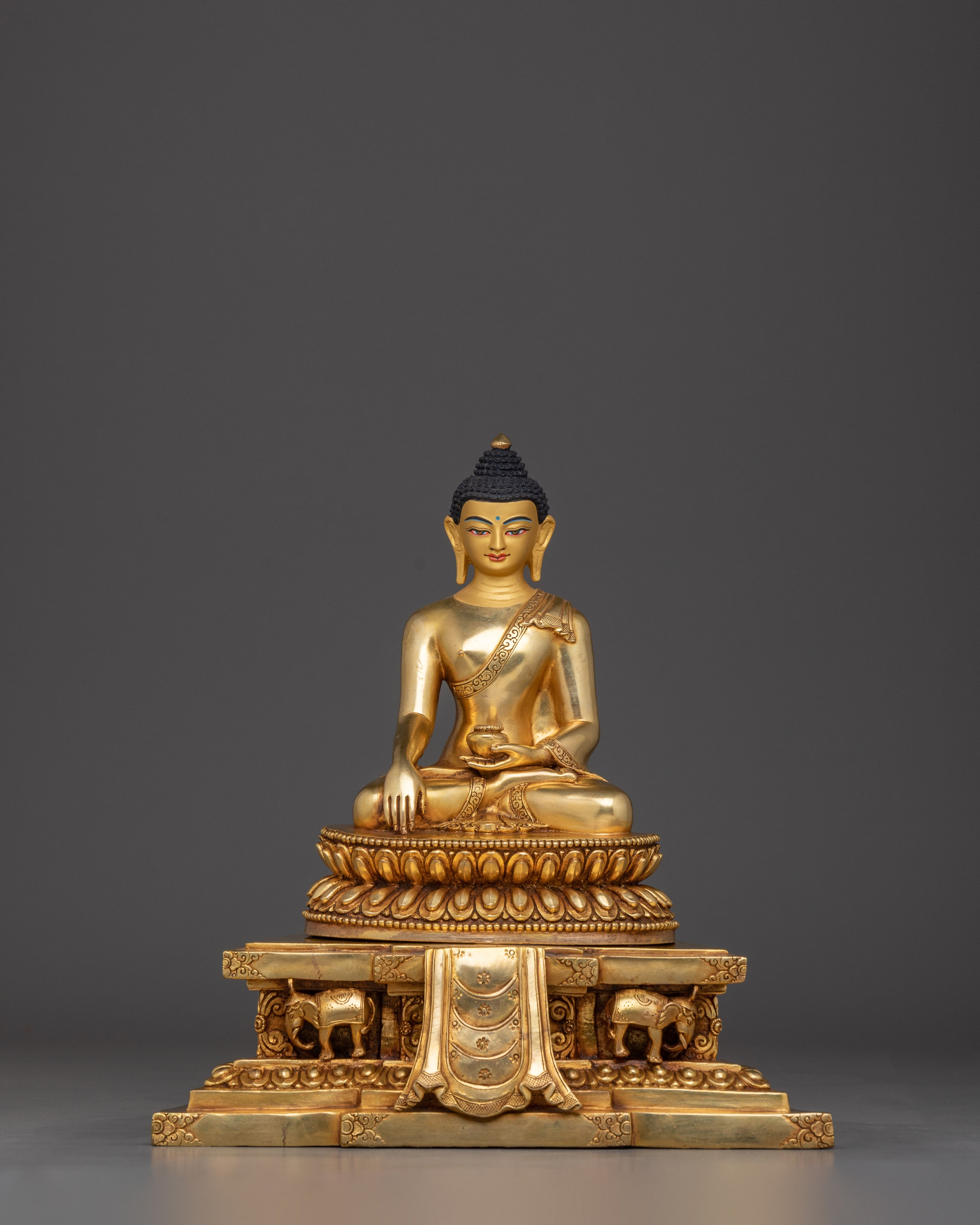 Peaceful Deity Shakyamuni Buddha | Embodiment of Enlightenment and Compassion