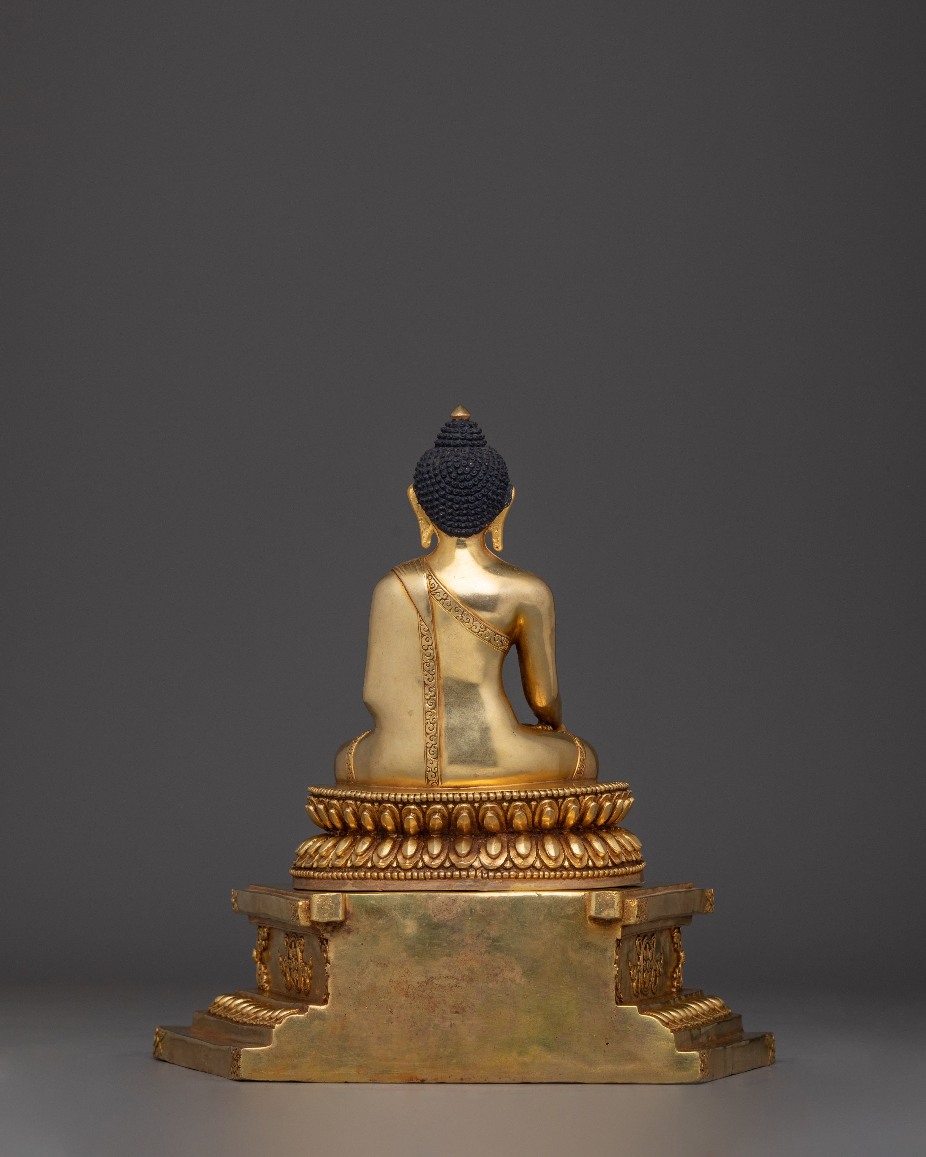 Peaceful Deity Shakyamuni Buddha | Embodiment of Enlightenment and Compassion