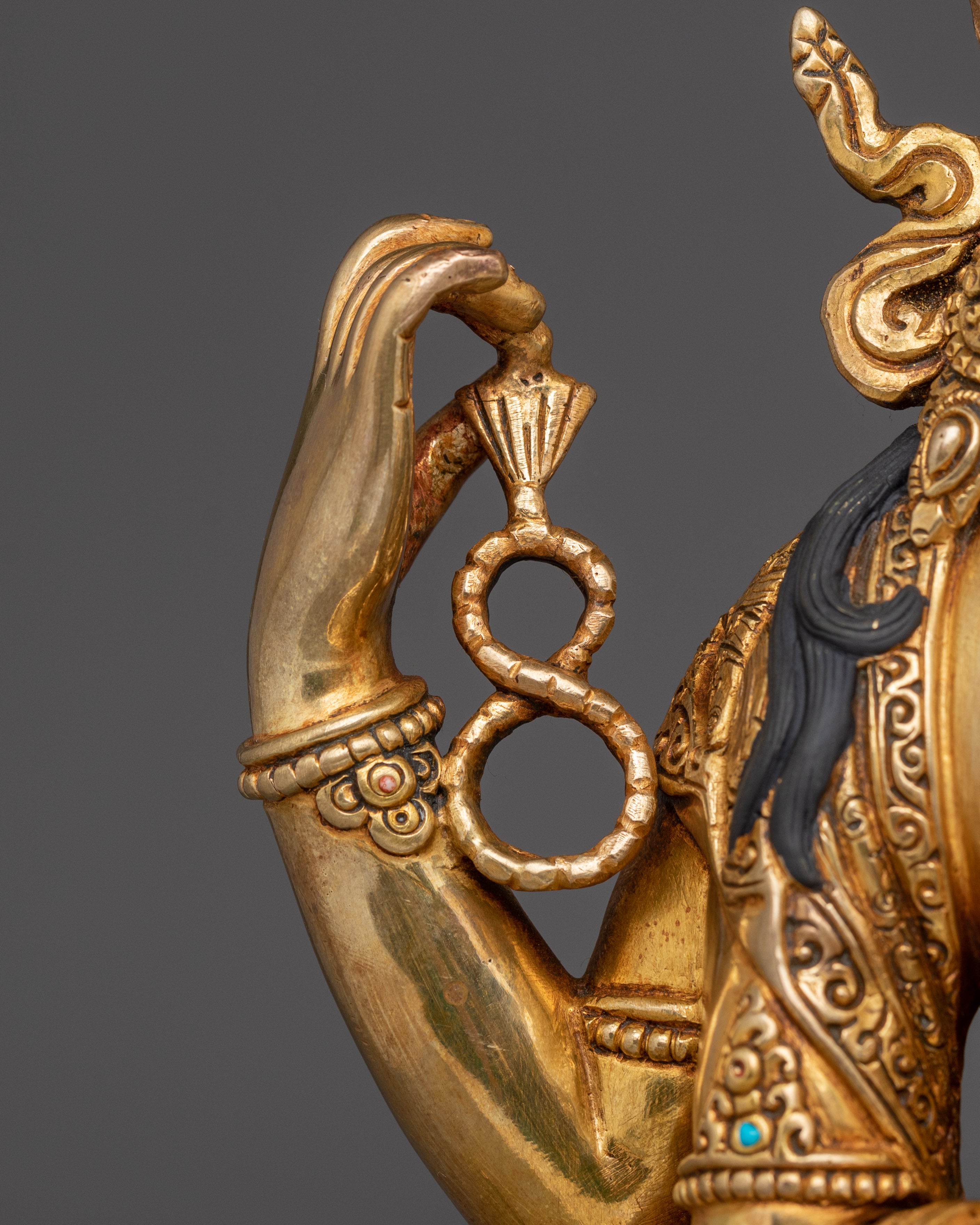 Graceful Chenrezig Statue | Avalokiteshvara - Compassionate Bodhisattva
