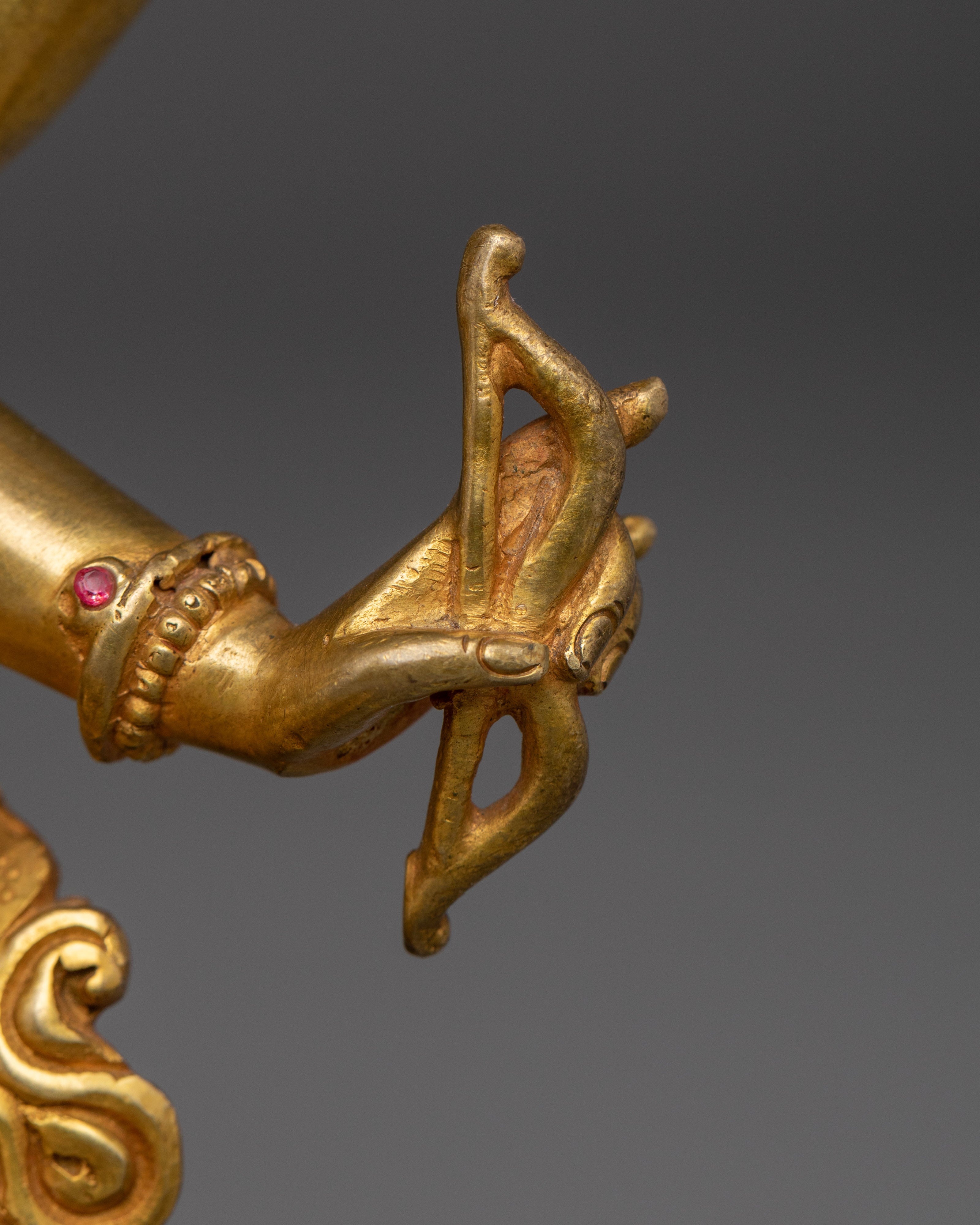 Buddhist Statue of Namgyalma for Meditation | Spiritual Longevity