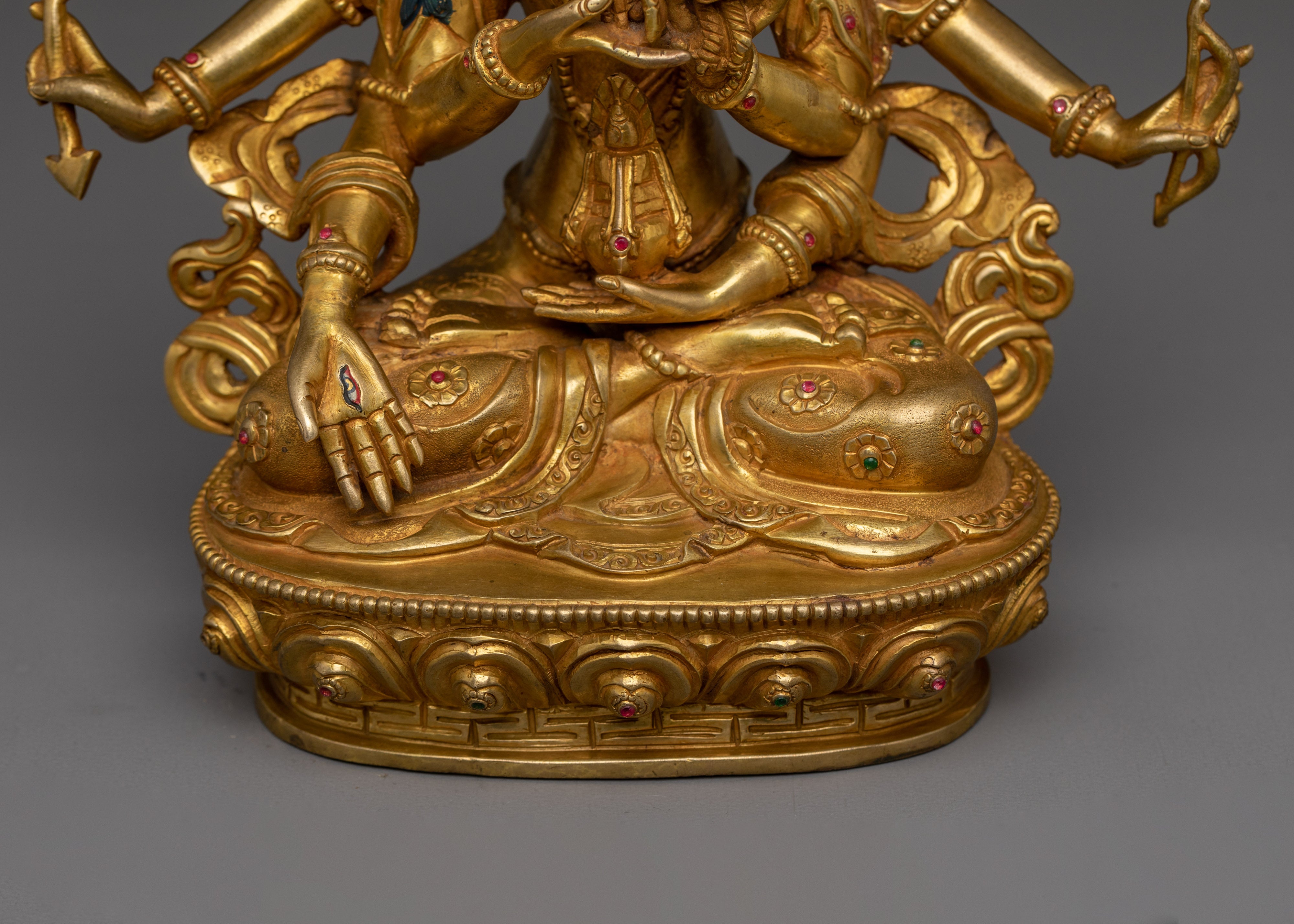 Buddhist Statue of Namgyalma for Meditation | Spiritual Longevity