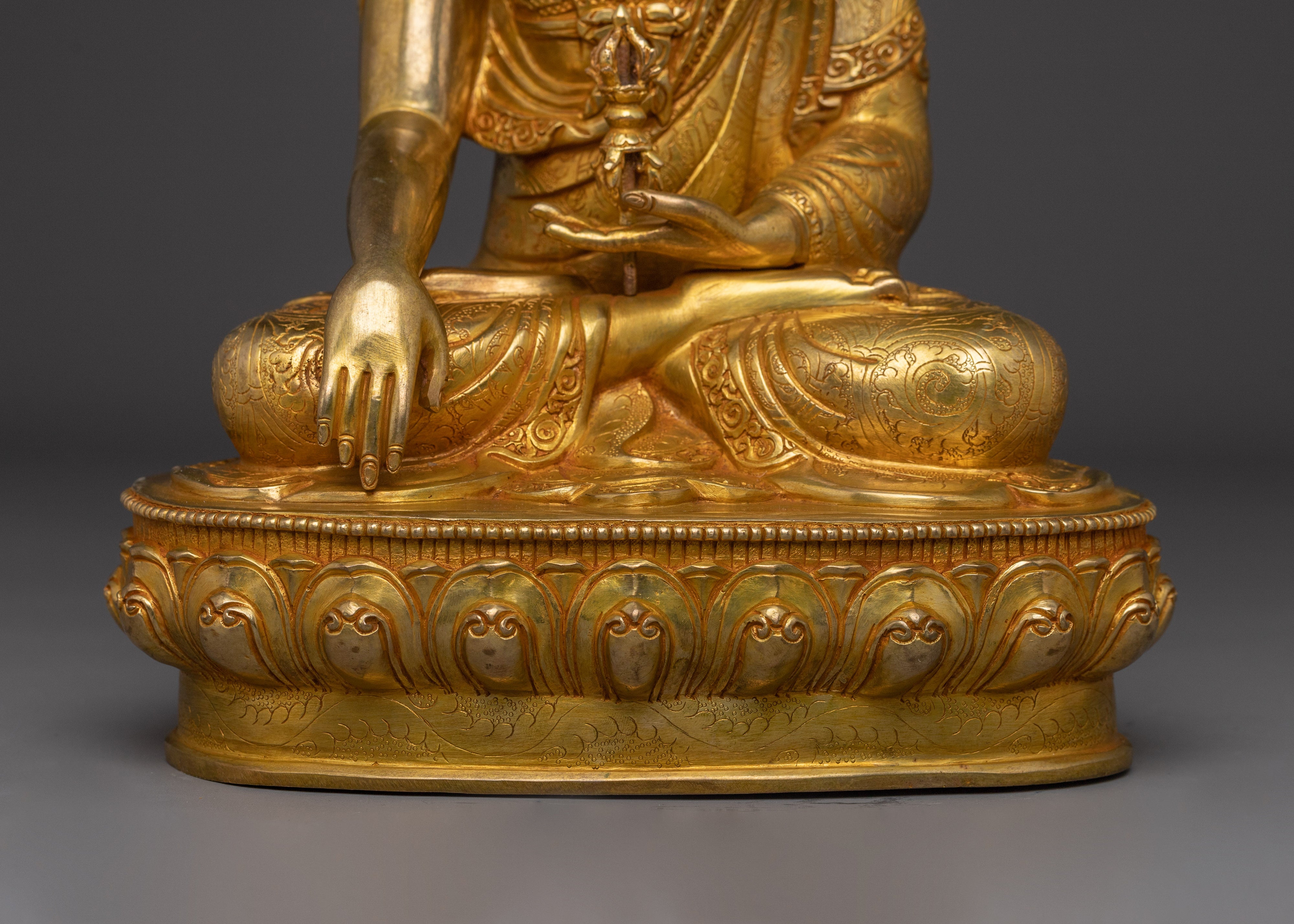 Wisdom Buddha Mitrupa Statue | Aksobhya Buddha Serene Statue