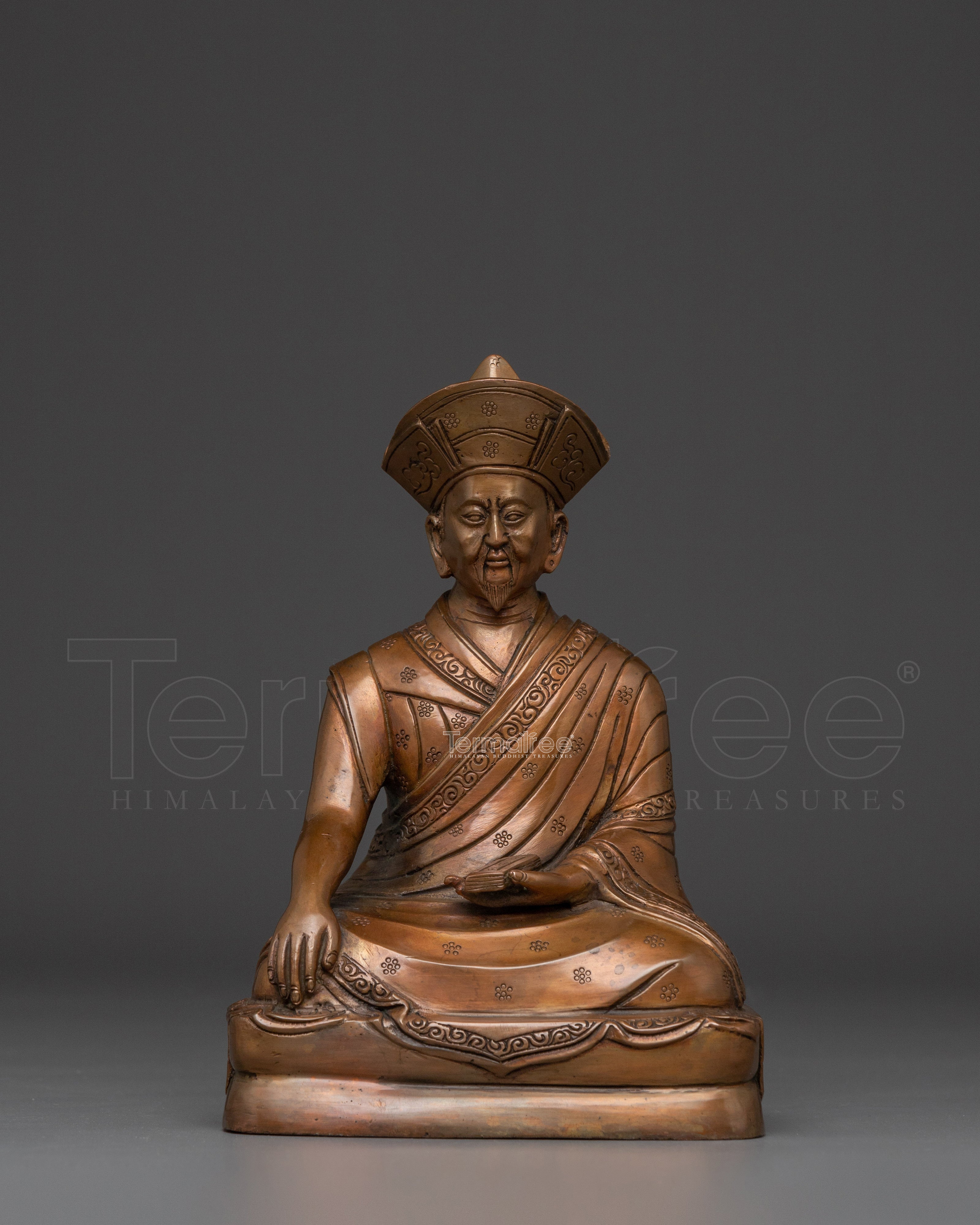 Drukpa Choegon Statue | The First Drukpa Choegon Rinpoche