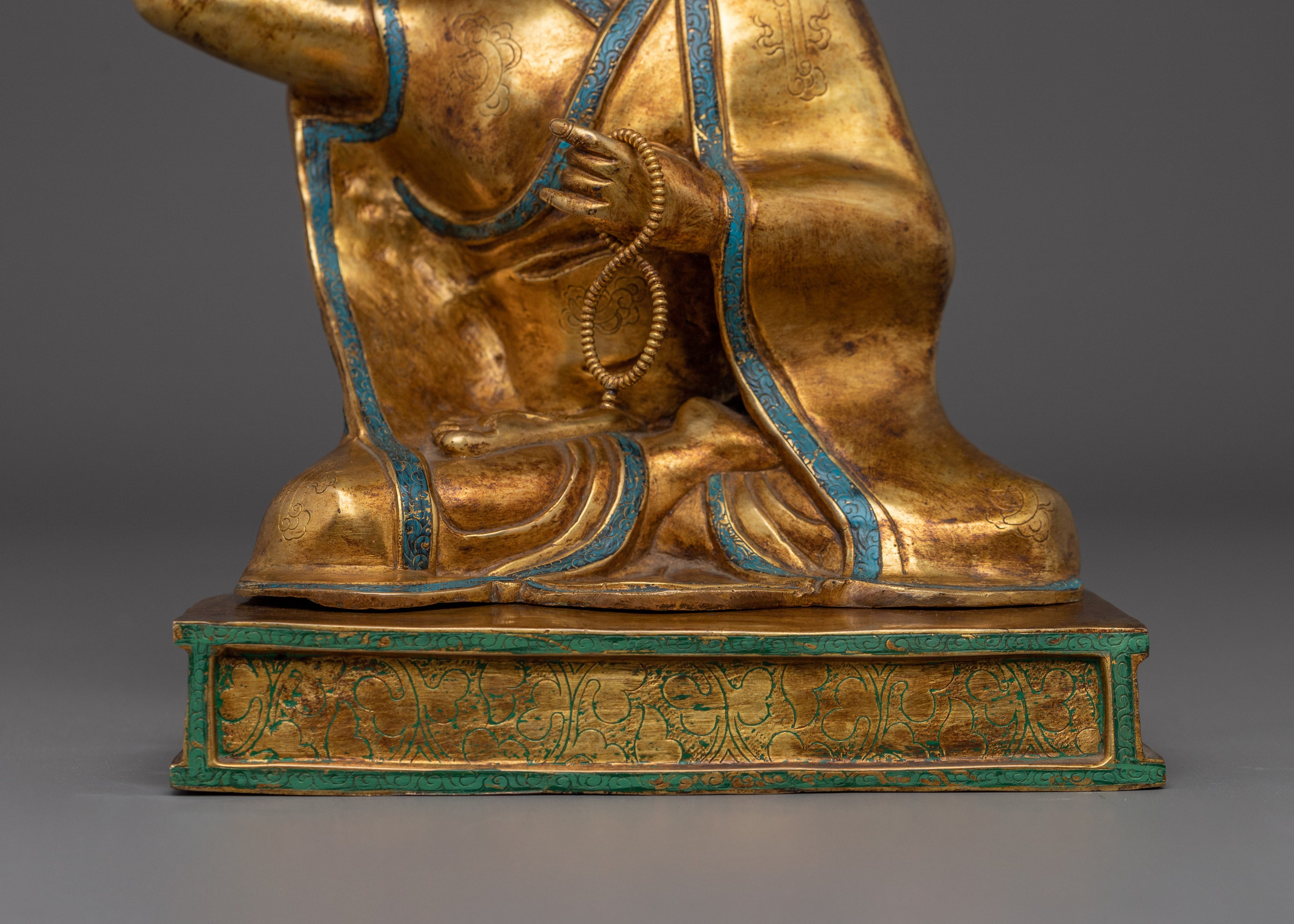 16th Gyalwa Karmapa Sculpture | Spiritual Master from Karma Kagyu Lineage