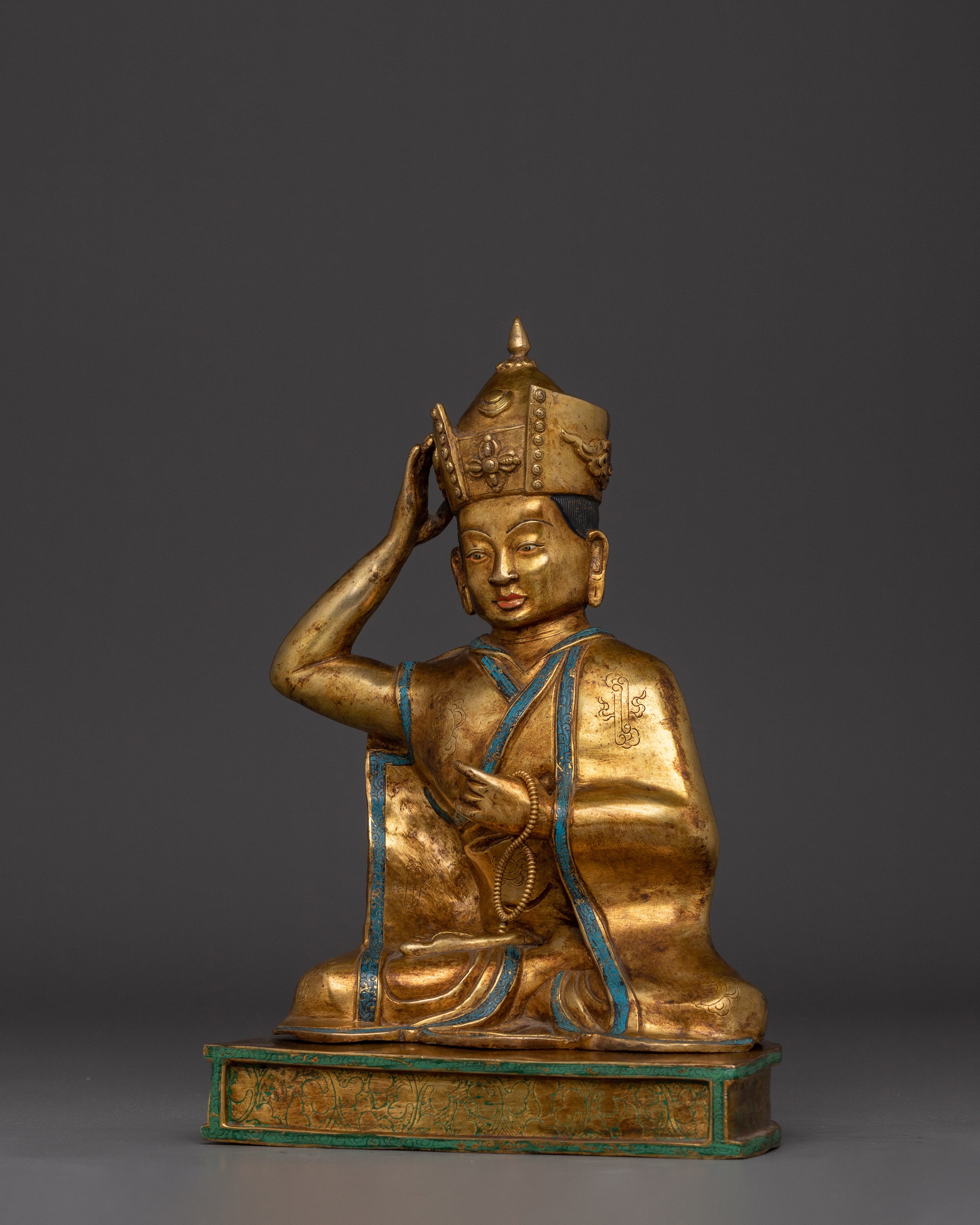 16th Gyalwa Karmapa Sculpture | Spiritual Master from Karma Kagyu Lineage