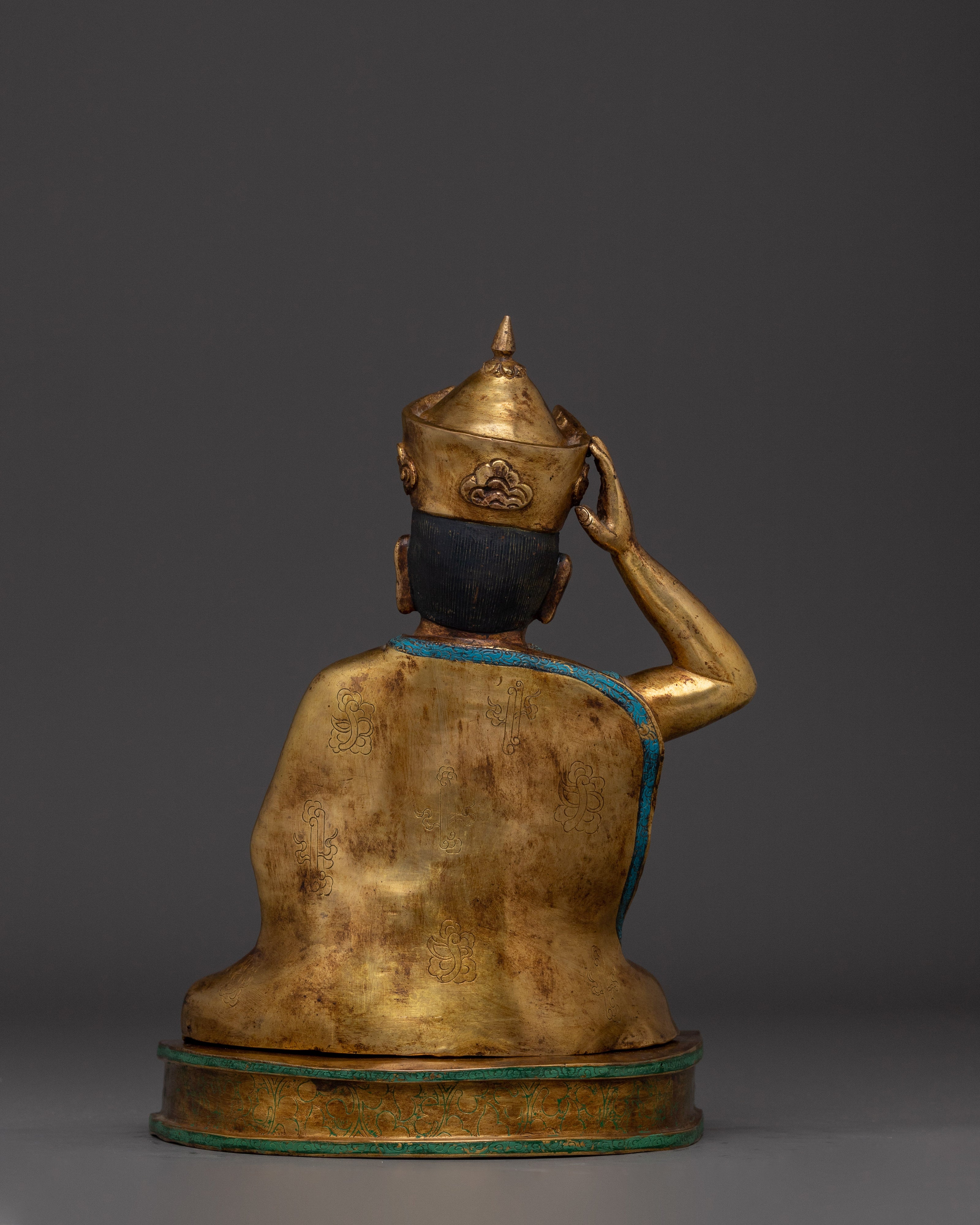 16th Gyalwa Karmapa Sculpture | Spiritual Master from Karma Kagyu Lineage