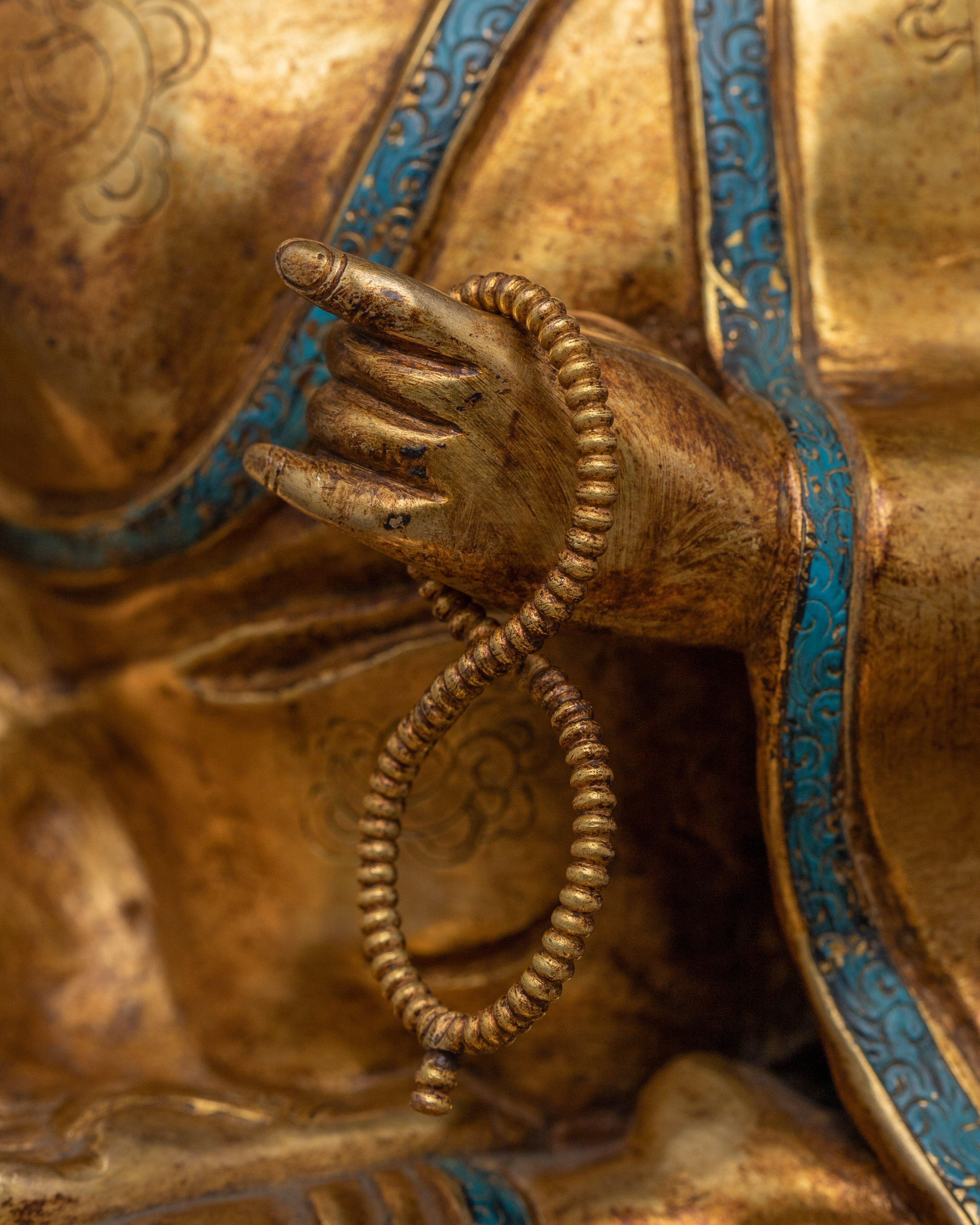 16th Gyalwa Karmapa Sculpture | Spiritual Master from Karma Kagyu Lineage
