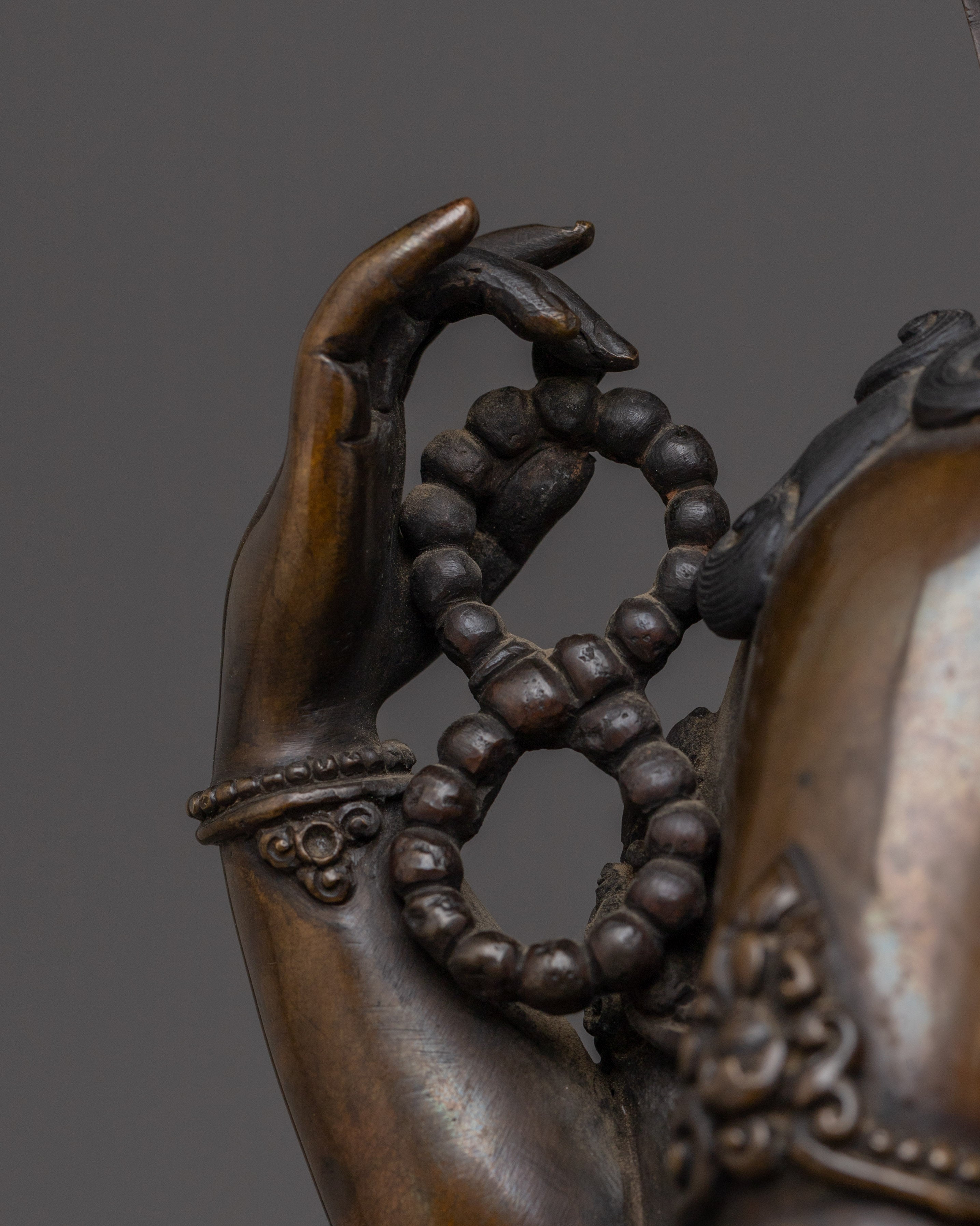 Spiritual Chenrezig Statue | Tibetan Icon of Compassionate Wisdom