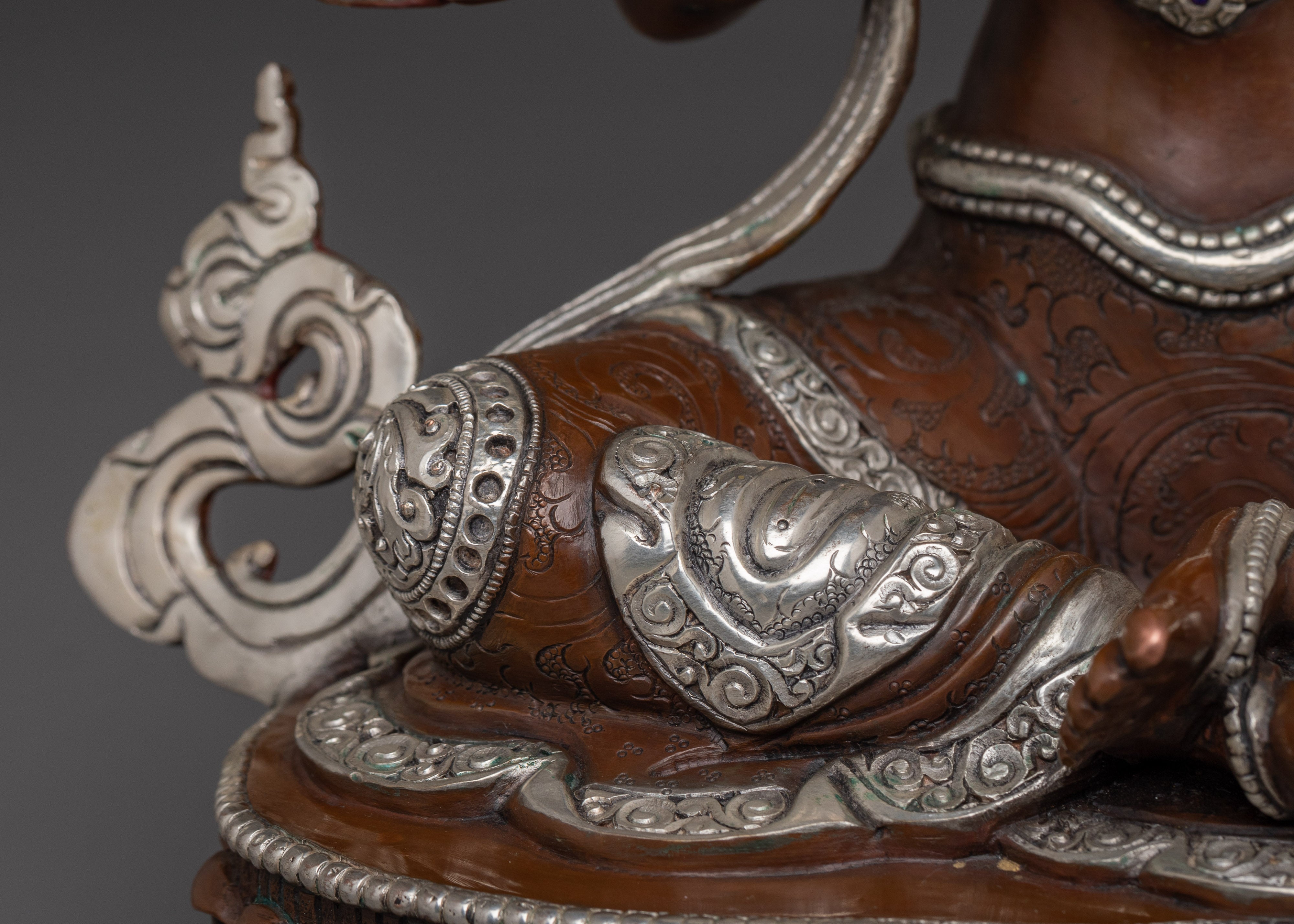 Bodhisattva of Great Vows Kshitigarbha | Symbol of Compassion and Salvation