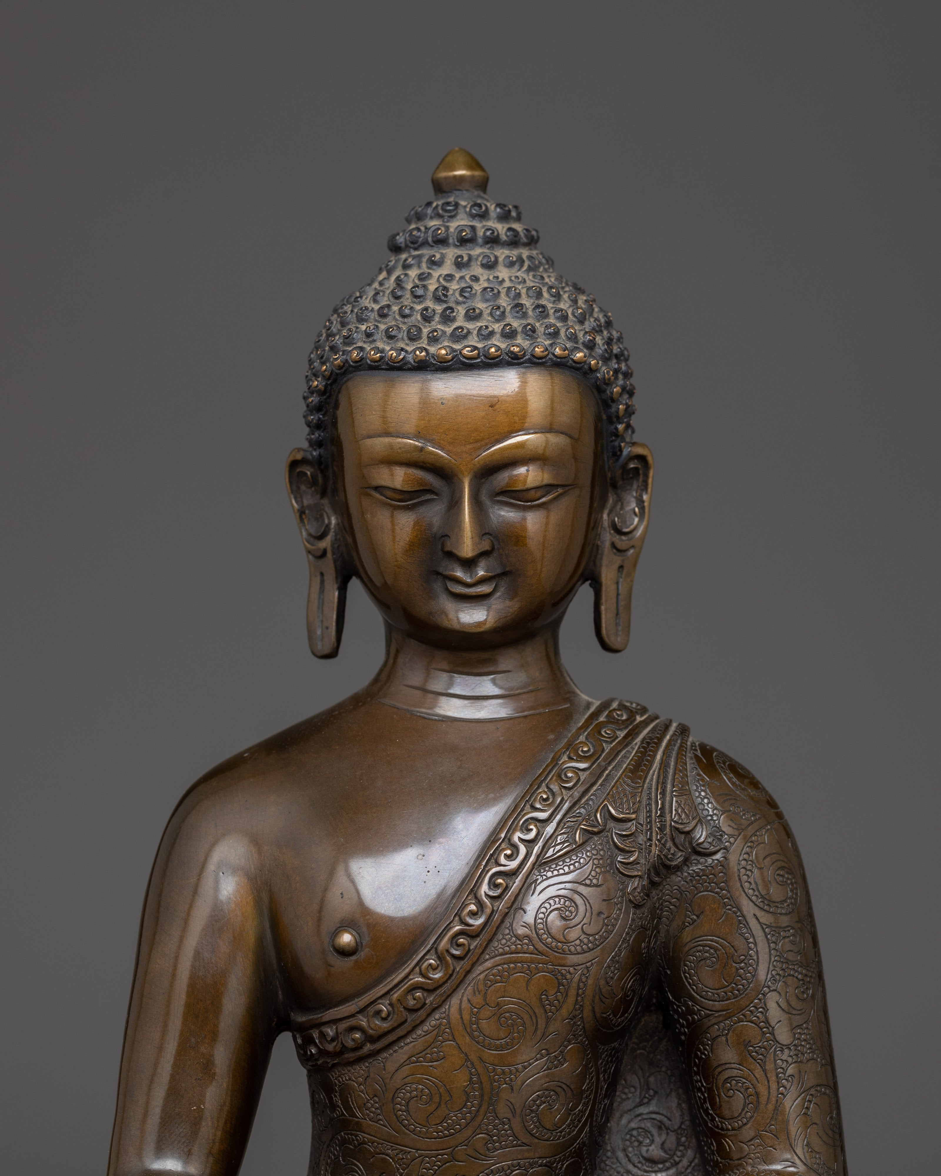 Traditional Shakyamuni Buddha Sculpture | The Seated Buddha of Enlightenment