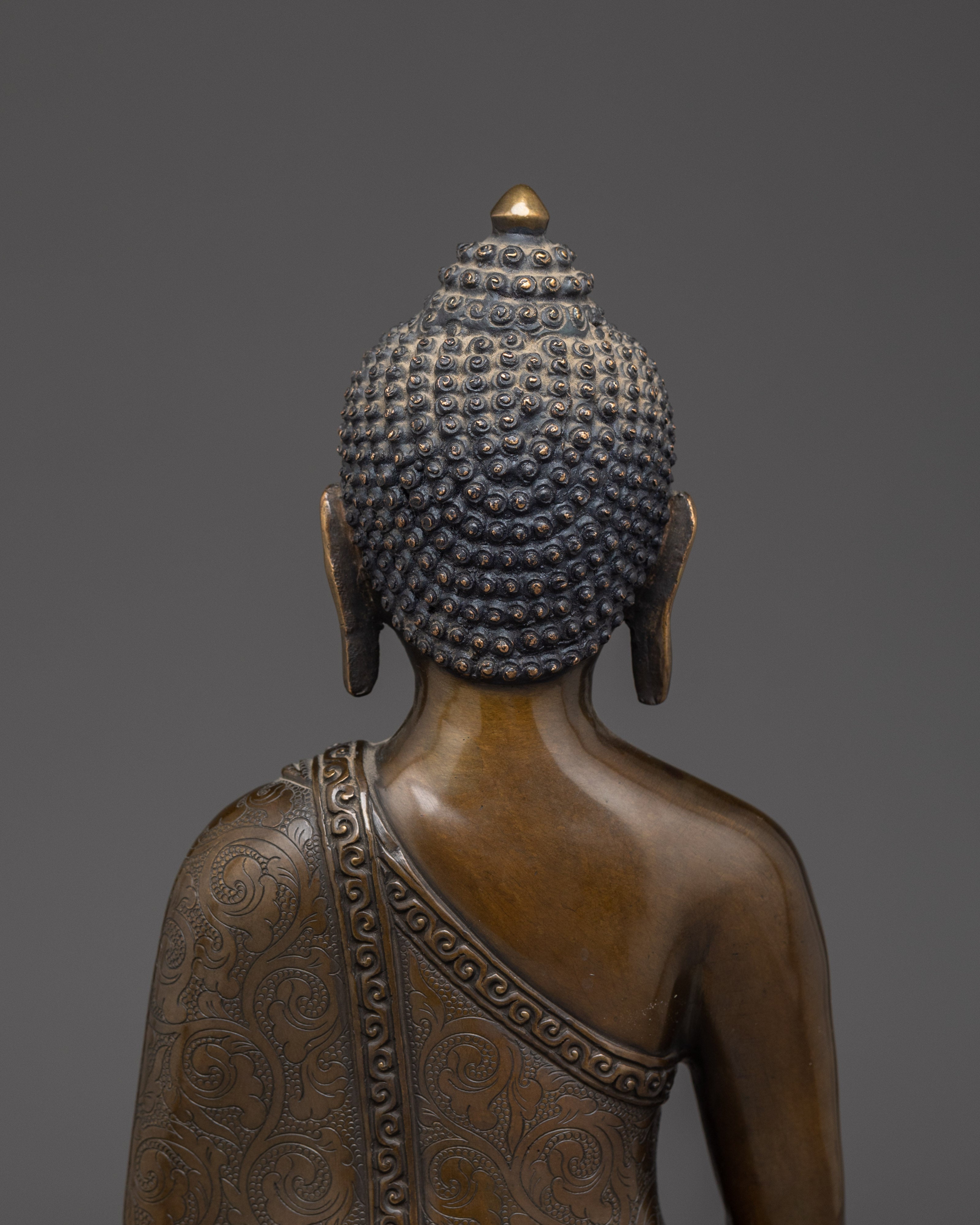 Traditional Shakyamuni Buddha Sculpture | The Seated Buddha of Enlightenment