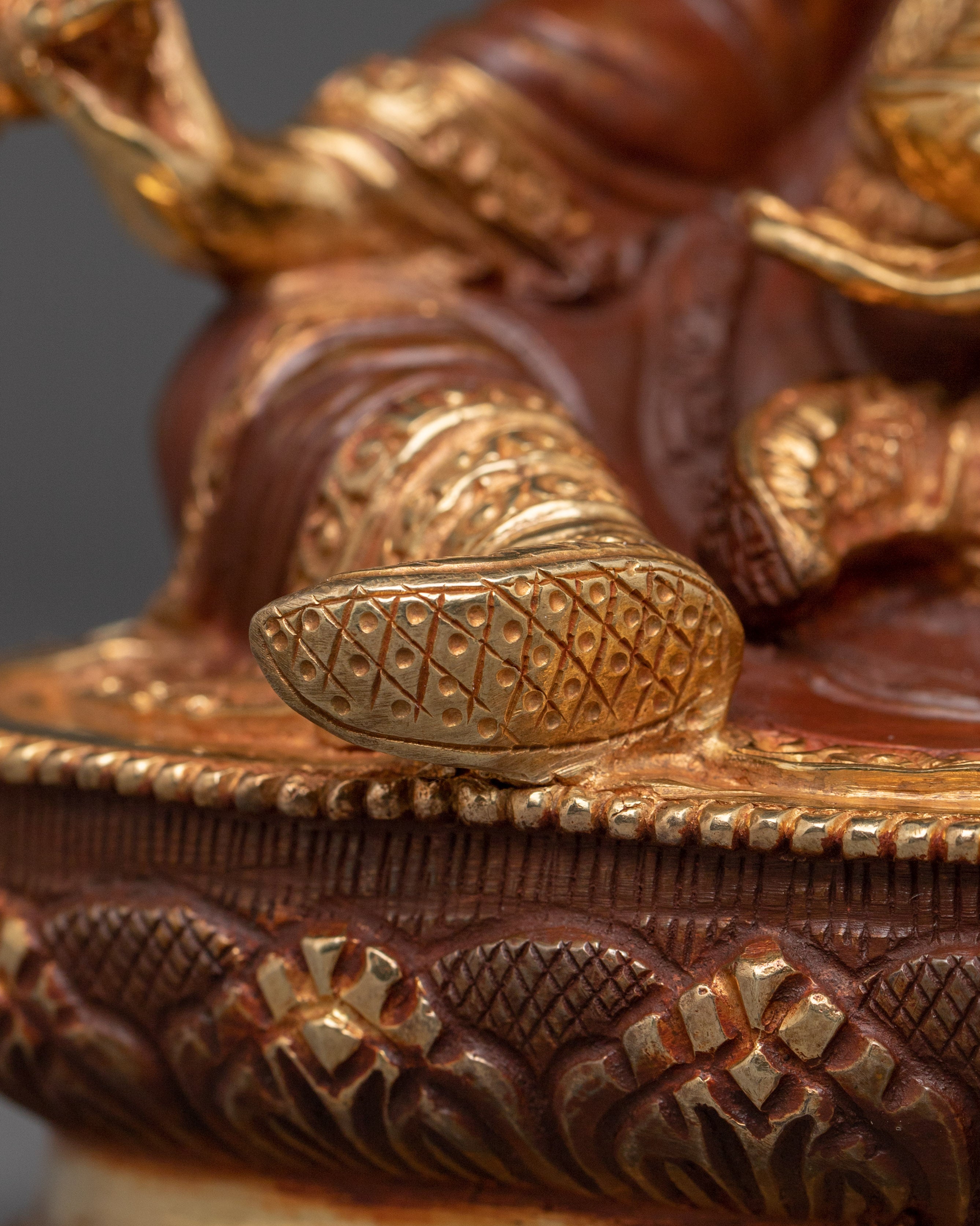 Guru Rinpoche Tantric Teacher Statue | Padmasambhava Tibetan Figurine