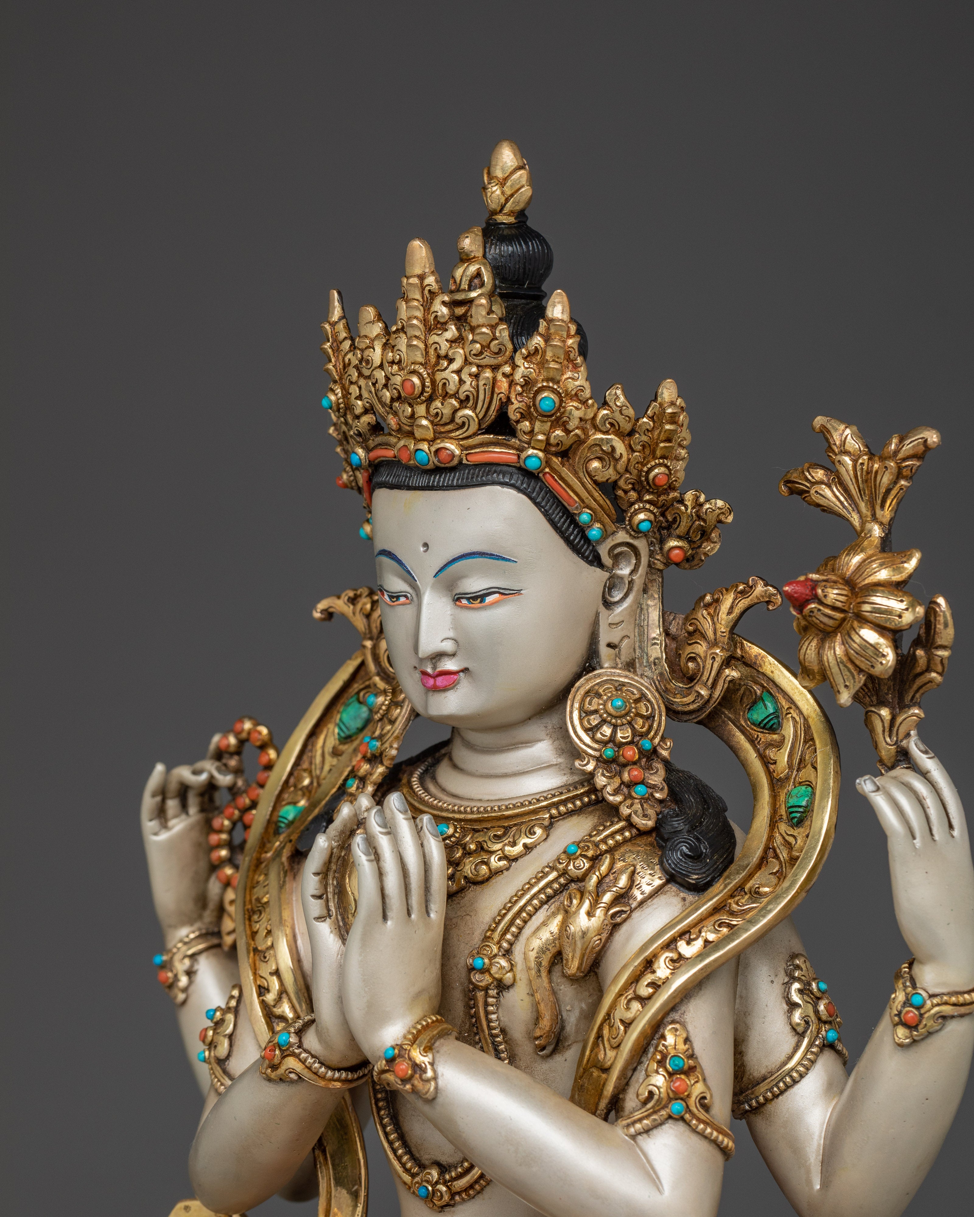 Serene Statue of Chenrezig | Guardian of Compassionate Wisdom