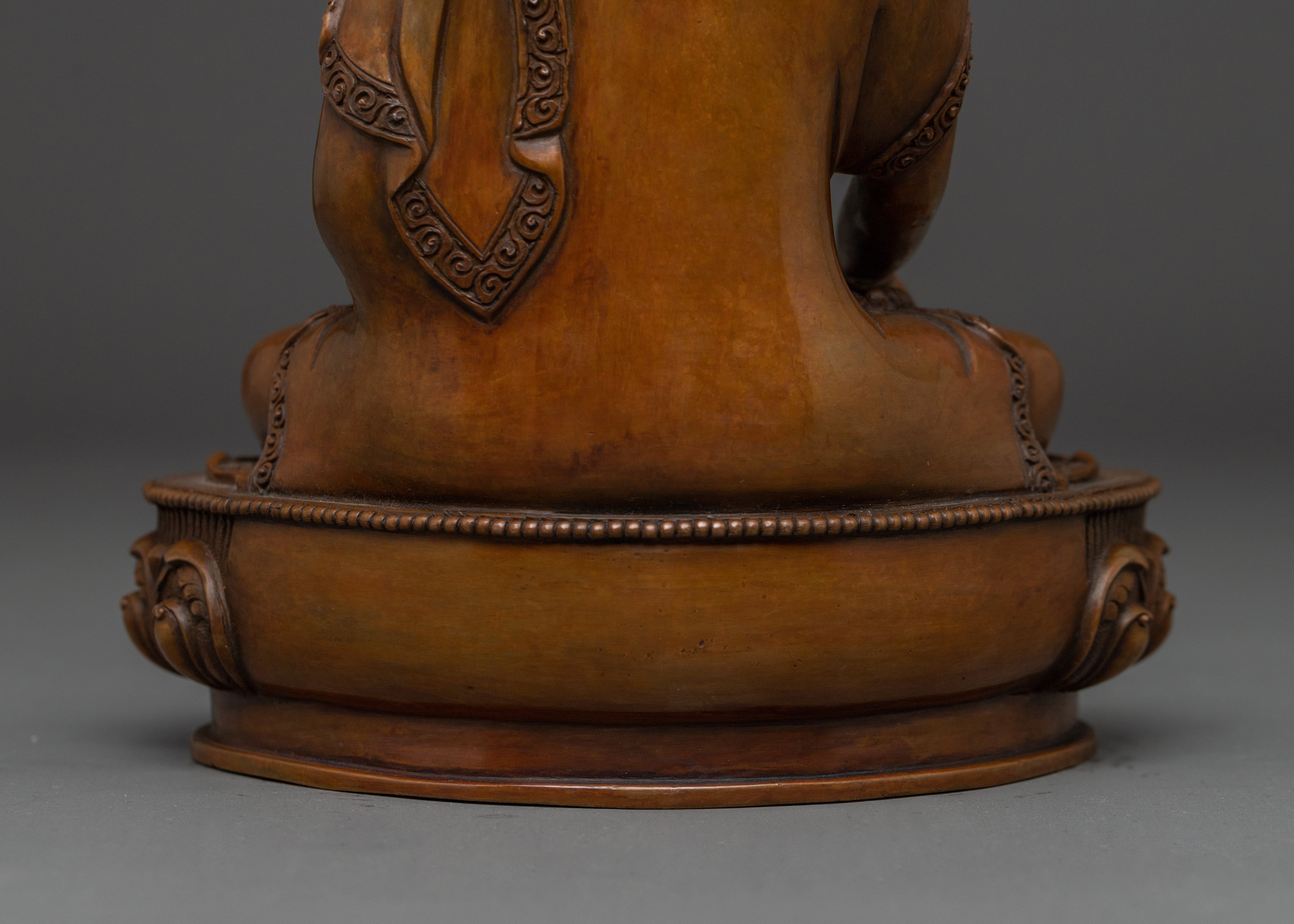 Serene Shakyamuni Buddha Statue | Enlightened One of the Sakya Clan