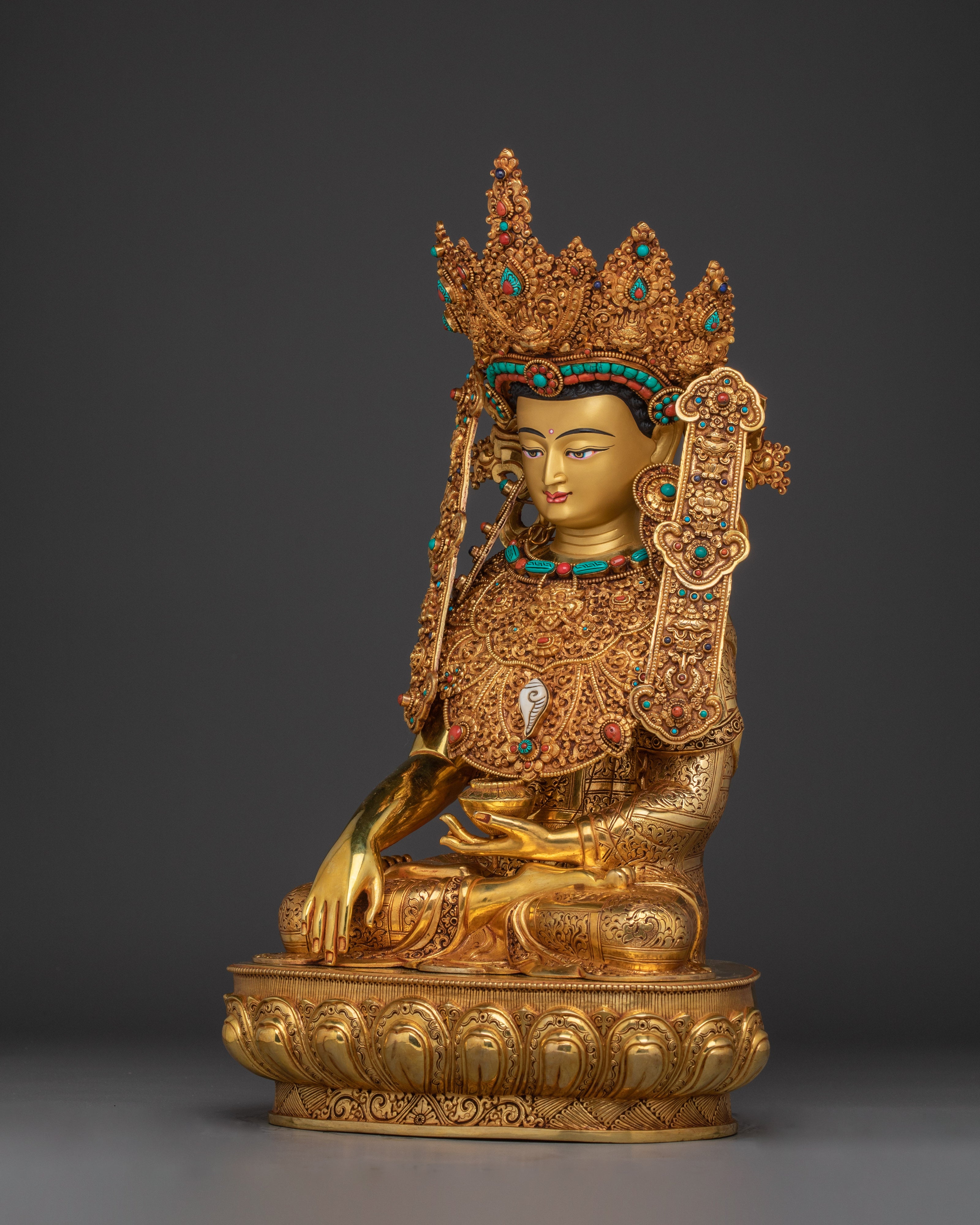 Crowned Gautama Buddha Statue | The Founder of Buddhism