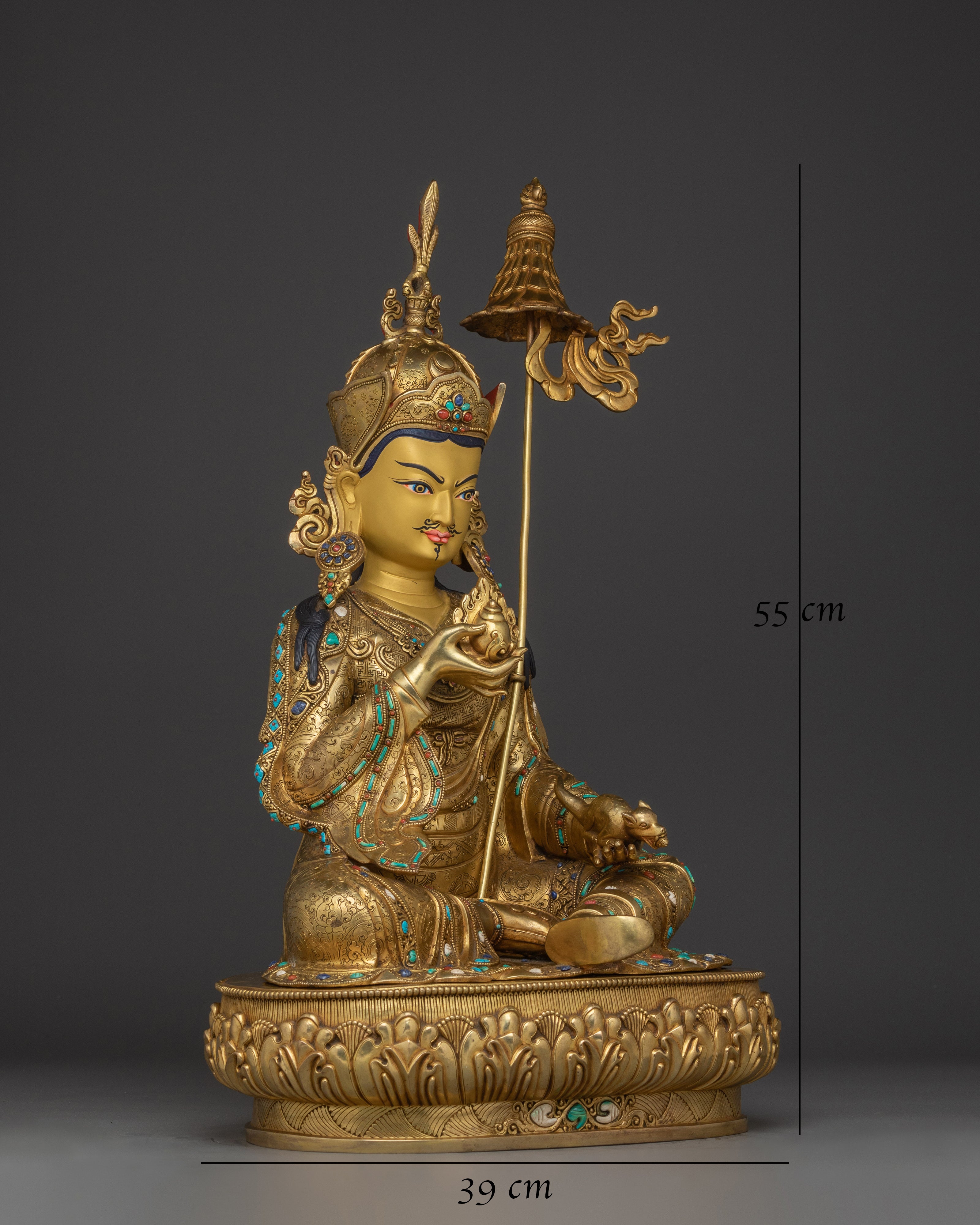 golden-guru-norla-statue