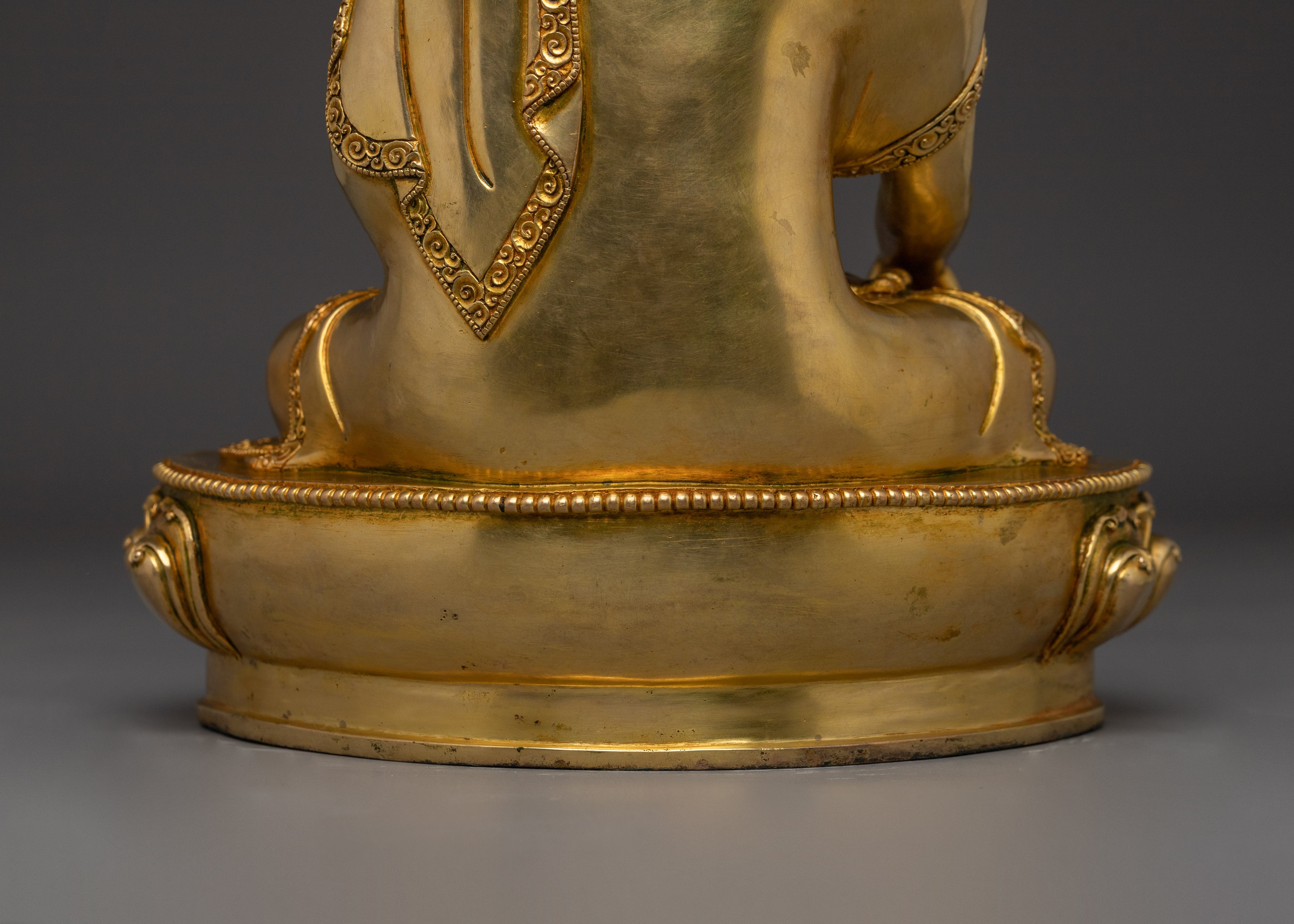 Serene Gautama Buddha Statue | Shakyamuni Buddha - Founder of Buddhism