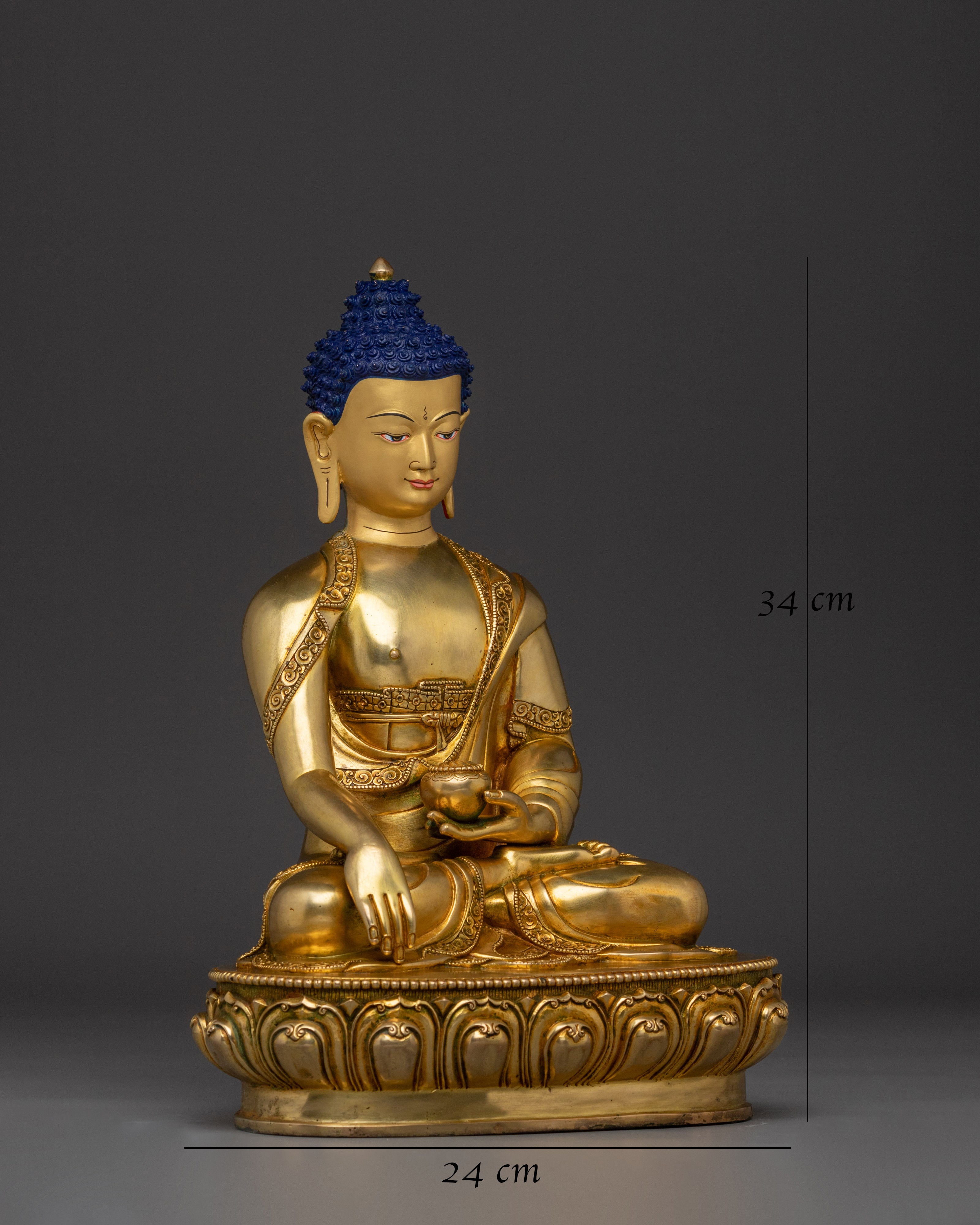 serene-gautama-buddha-statue
