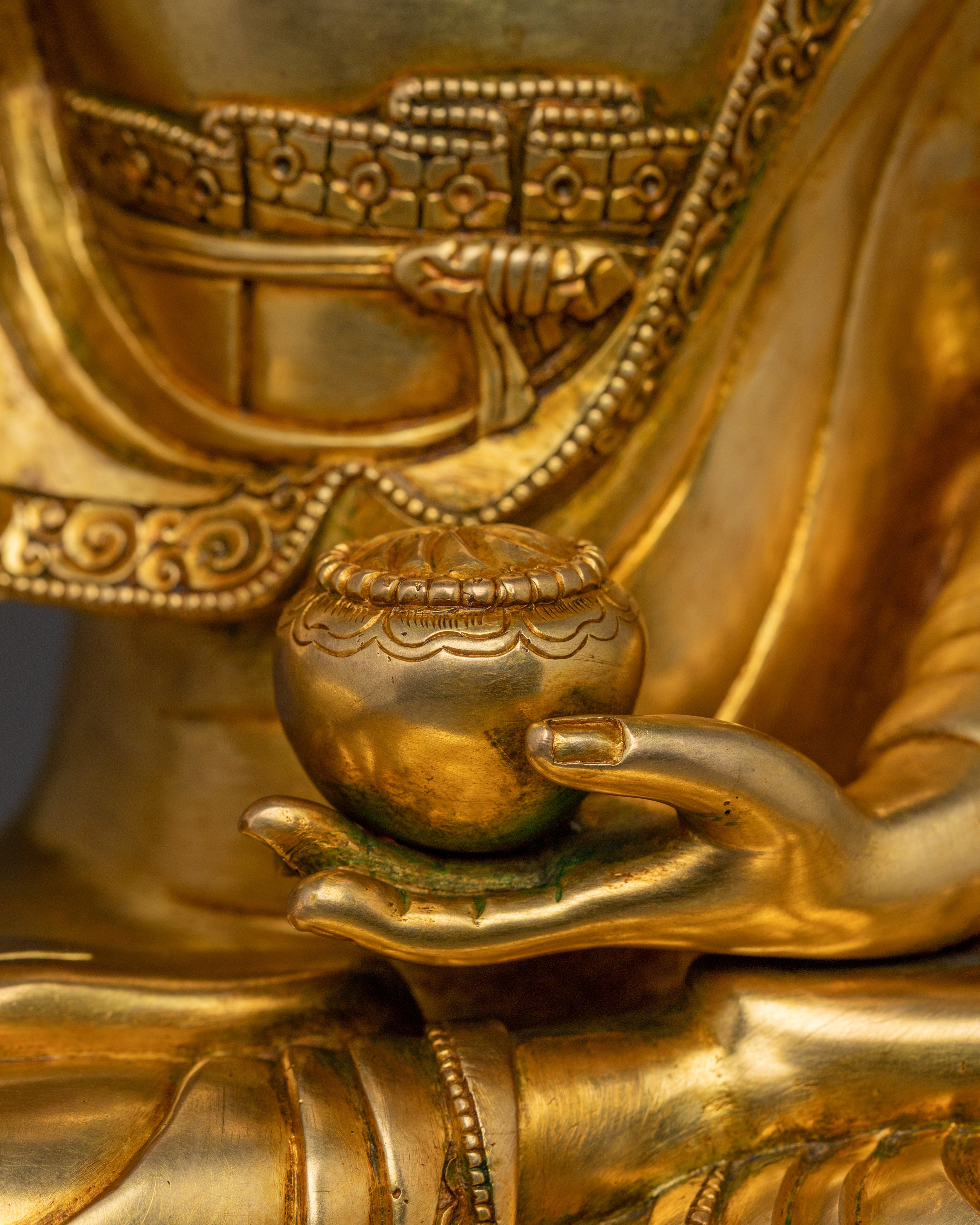 Serene Gautama Buddha Statue | Shakyamuni Buddha - Founder of Buddhism