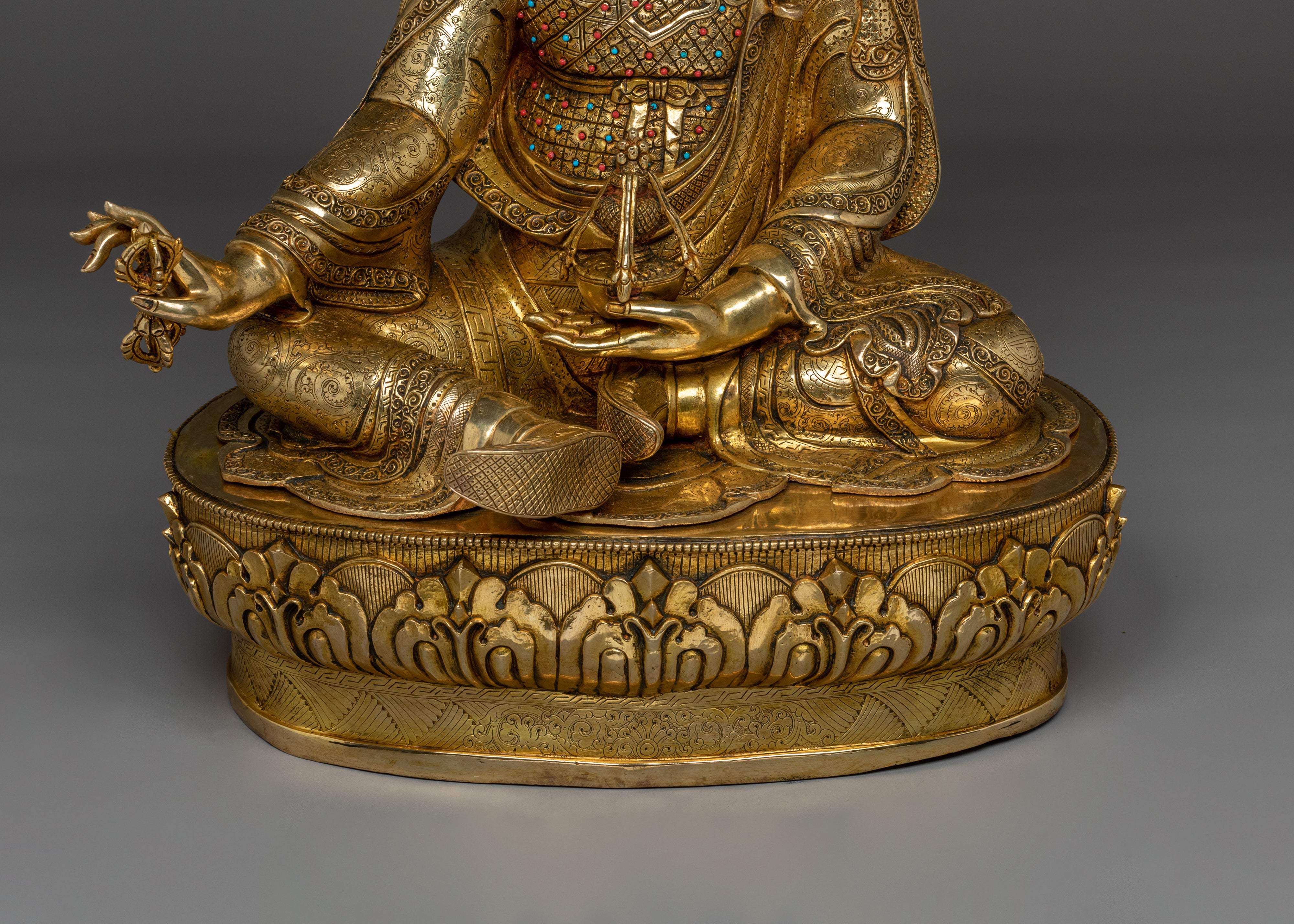Traditional Tibetan Deity Guru Rinpoche | The Lotus-Born Master