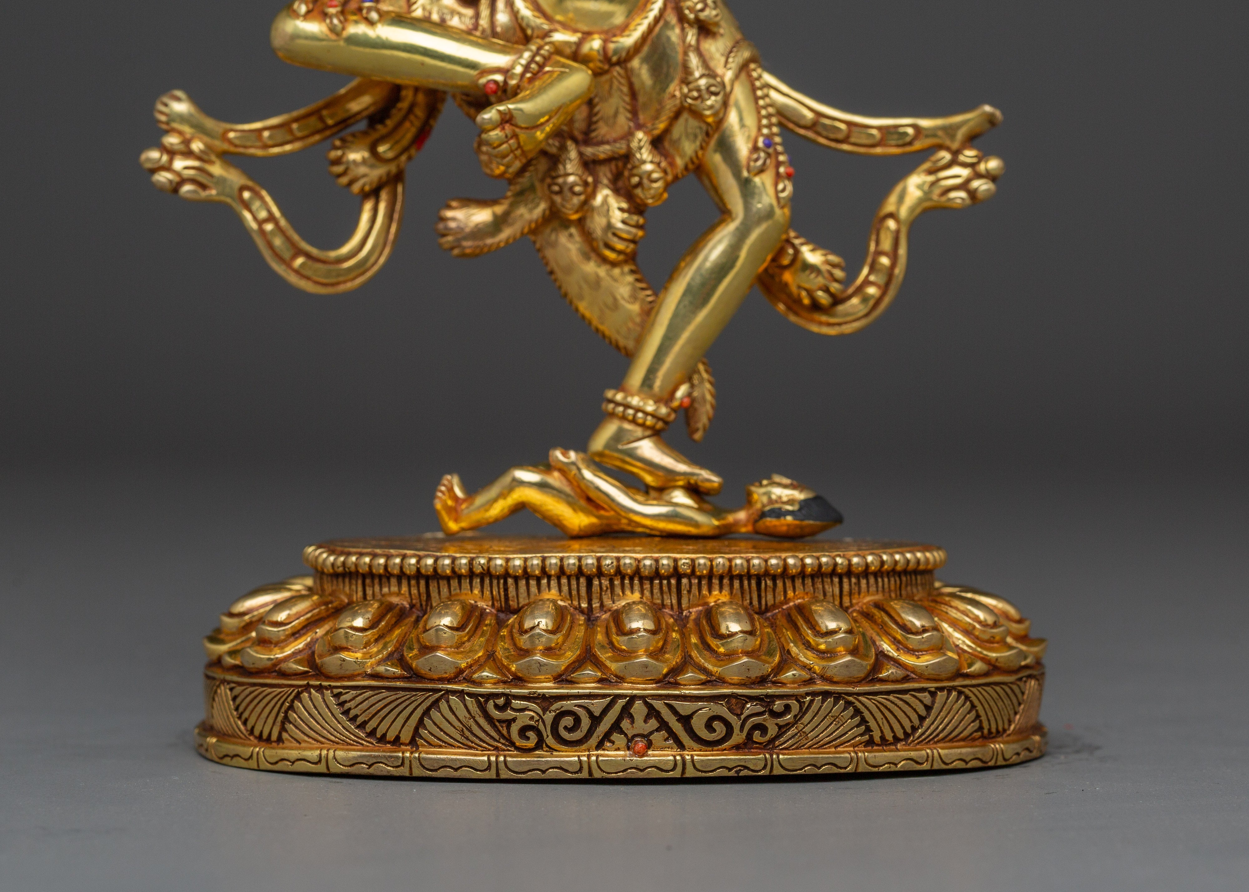 Tibetan protector goddess Troma Nagmo | Powerful Female Deity