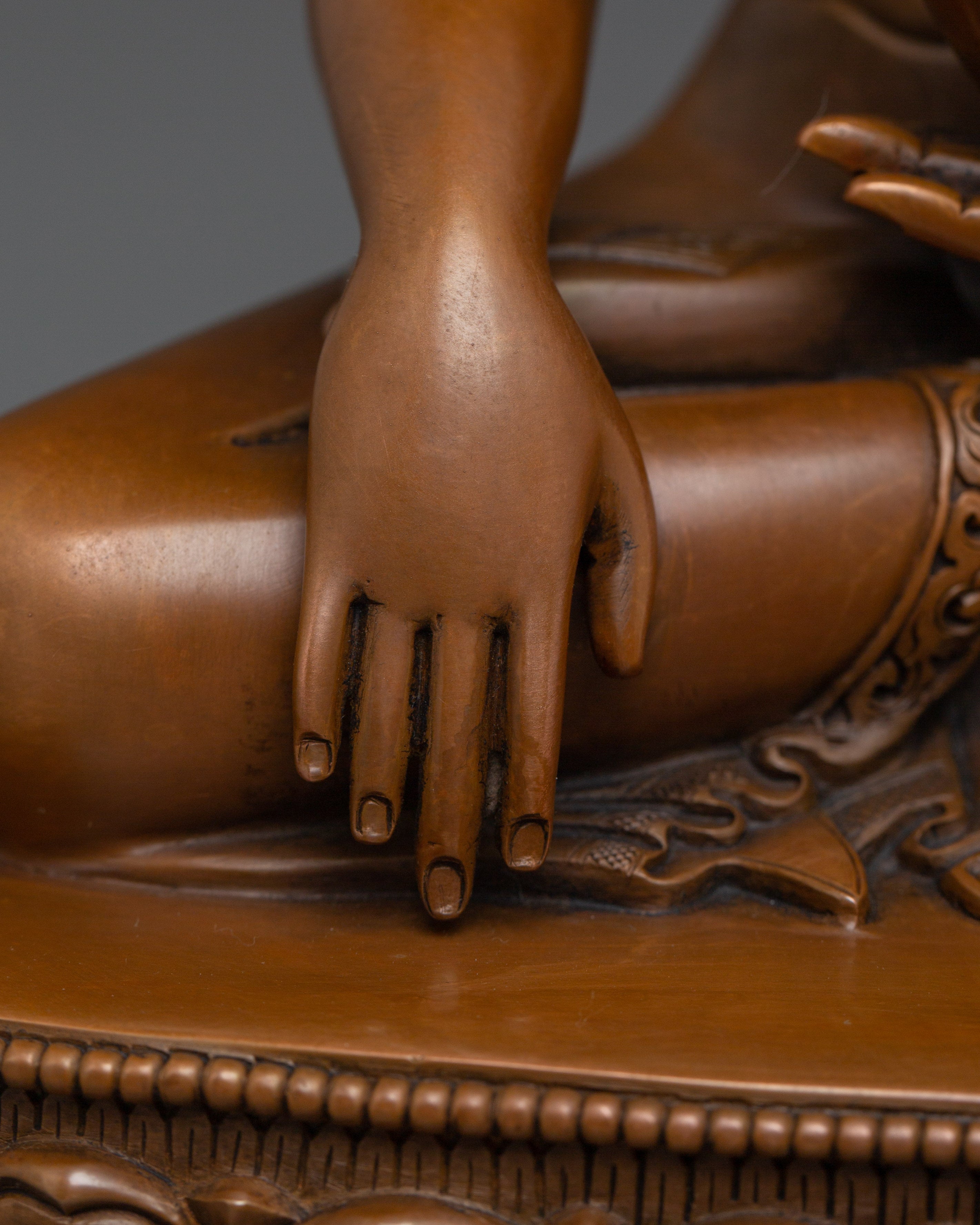 Oxidized Gautama Buddha Decor Statue | Shakyamuni Buddha - The Awakened One