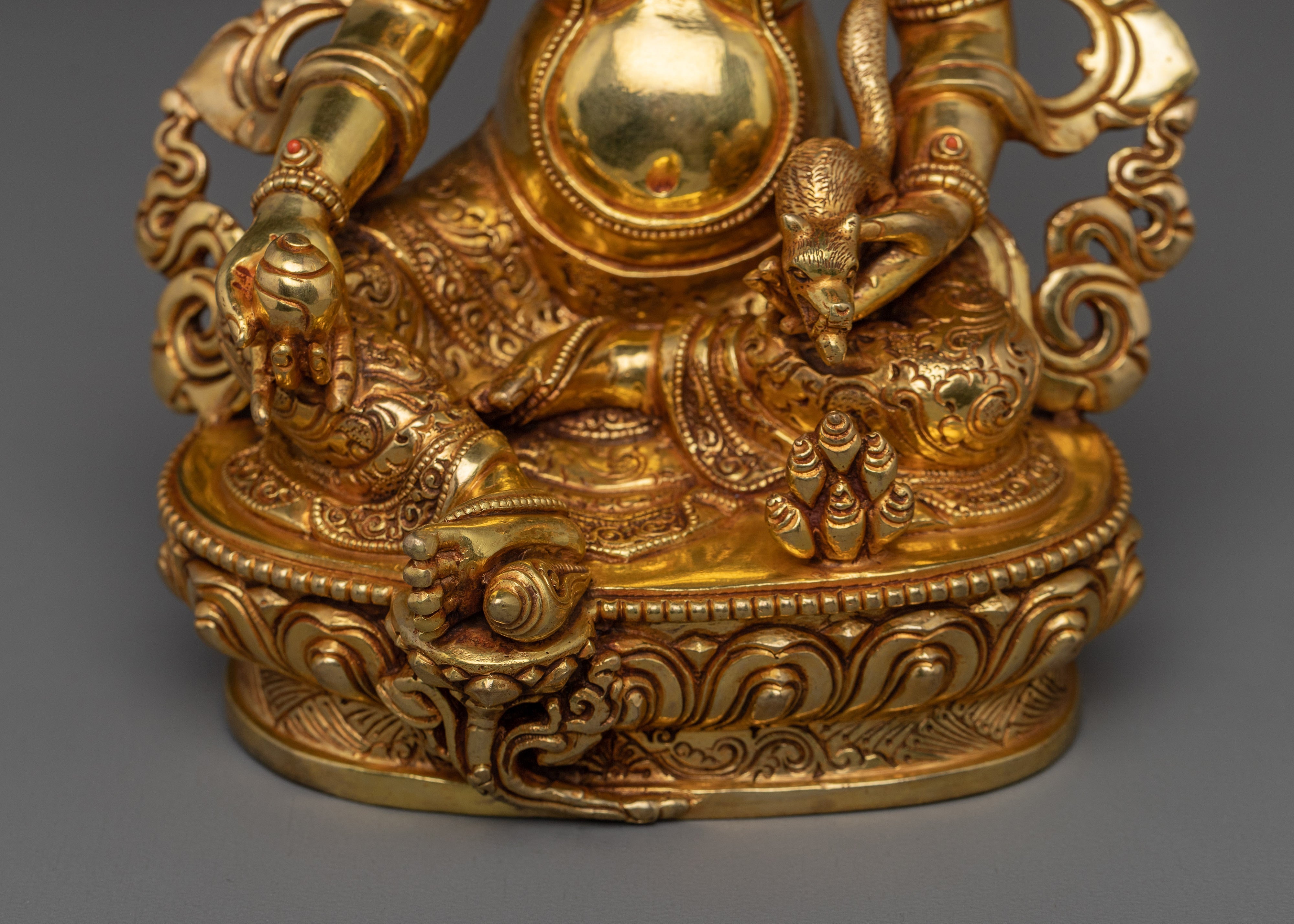 Buddhist Prosperity God Dzambhala | Tibetan Wealth Deity for Abundance