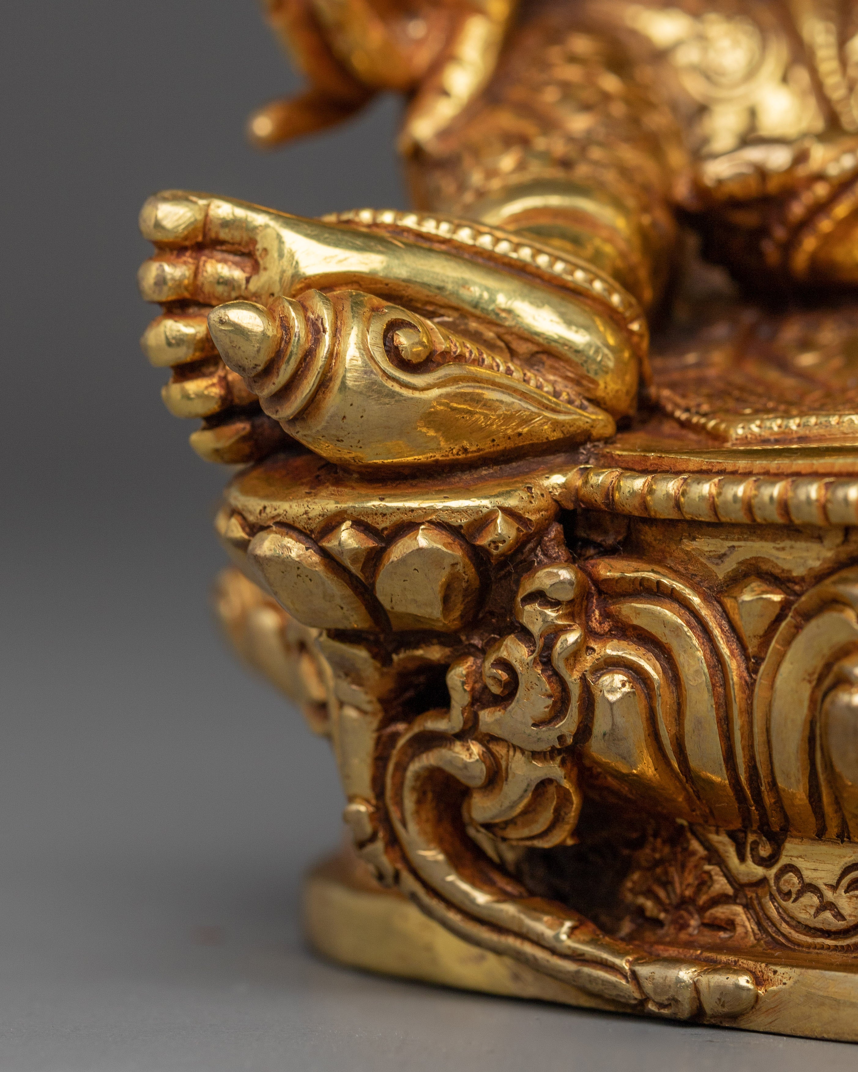 Buddhist Prosperity God Dzambhala | Tibetan Wealth Deity for Abundance