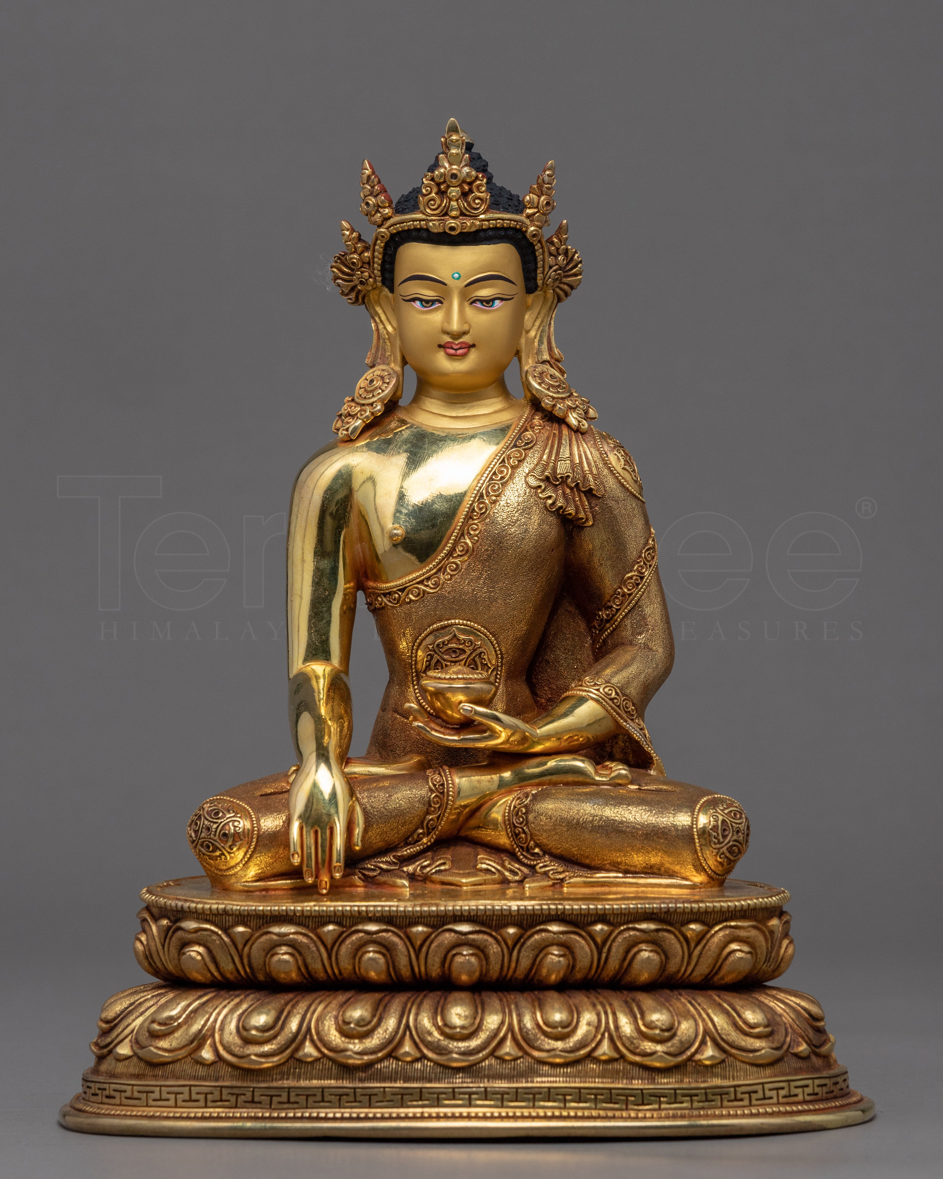 Shakyamuni Buddha Statue Art | Traditional Himalayan Statue
