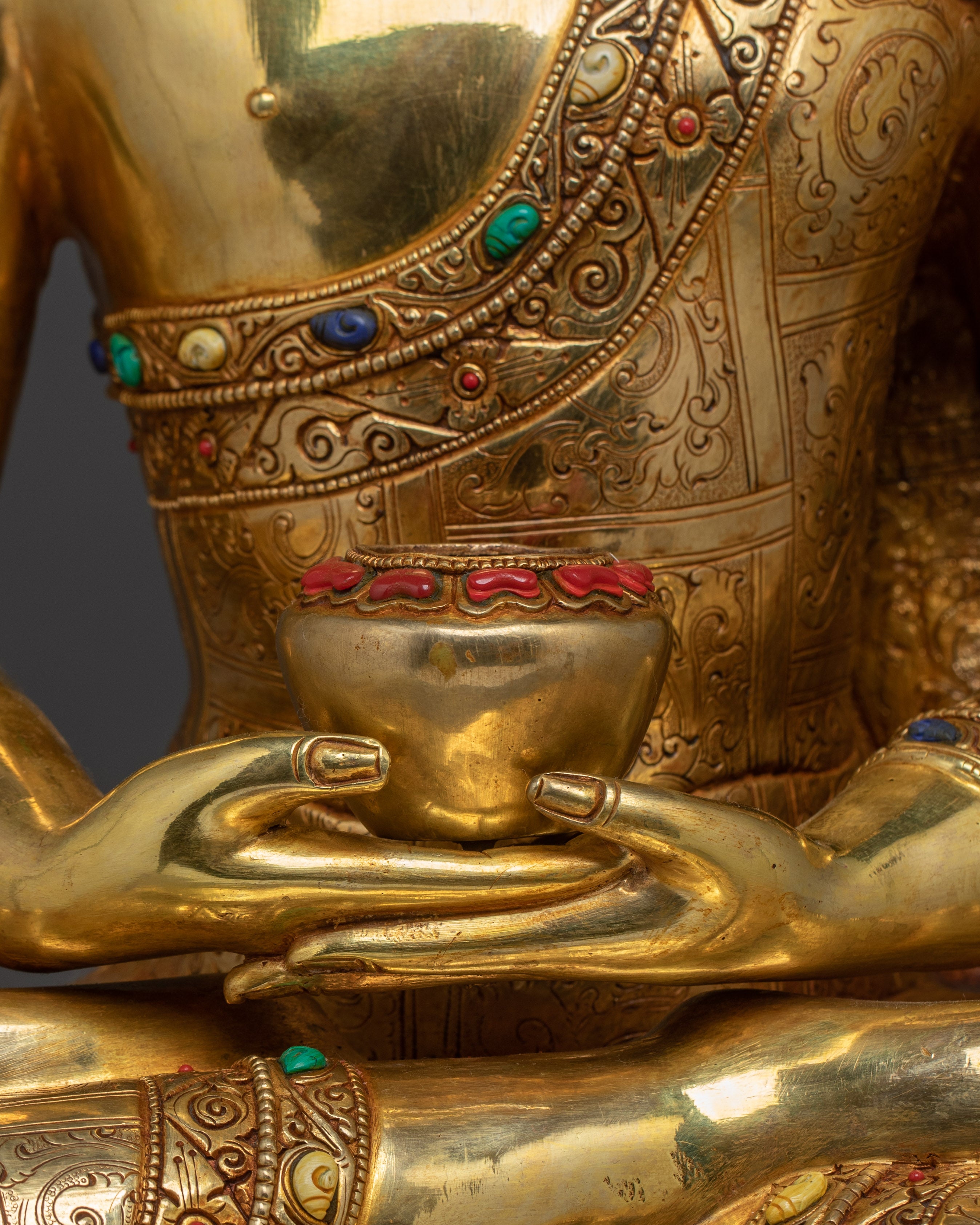 Sukhavati Ruler Amitabha Buddha Statue | Altar Decor for Meditation