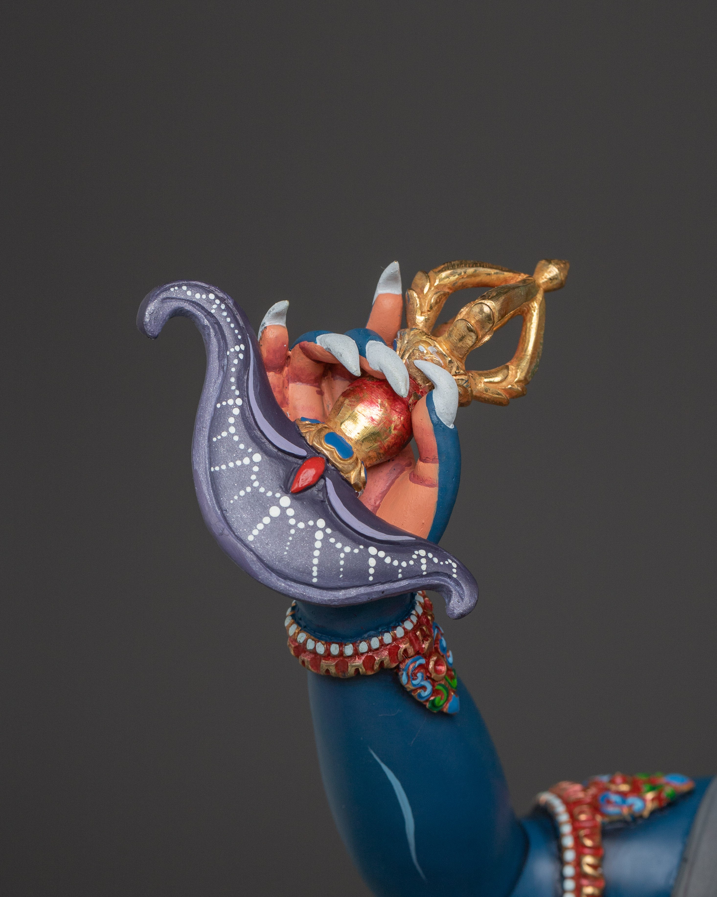 Troma Nagmo Statue | Wrathful Female Protector in Tibetan Buddhism