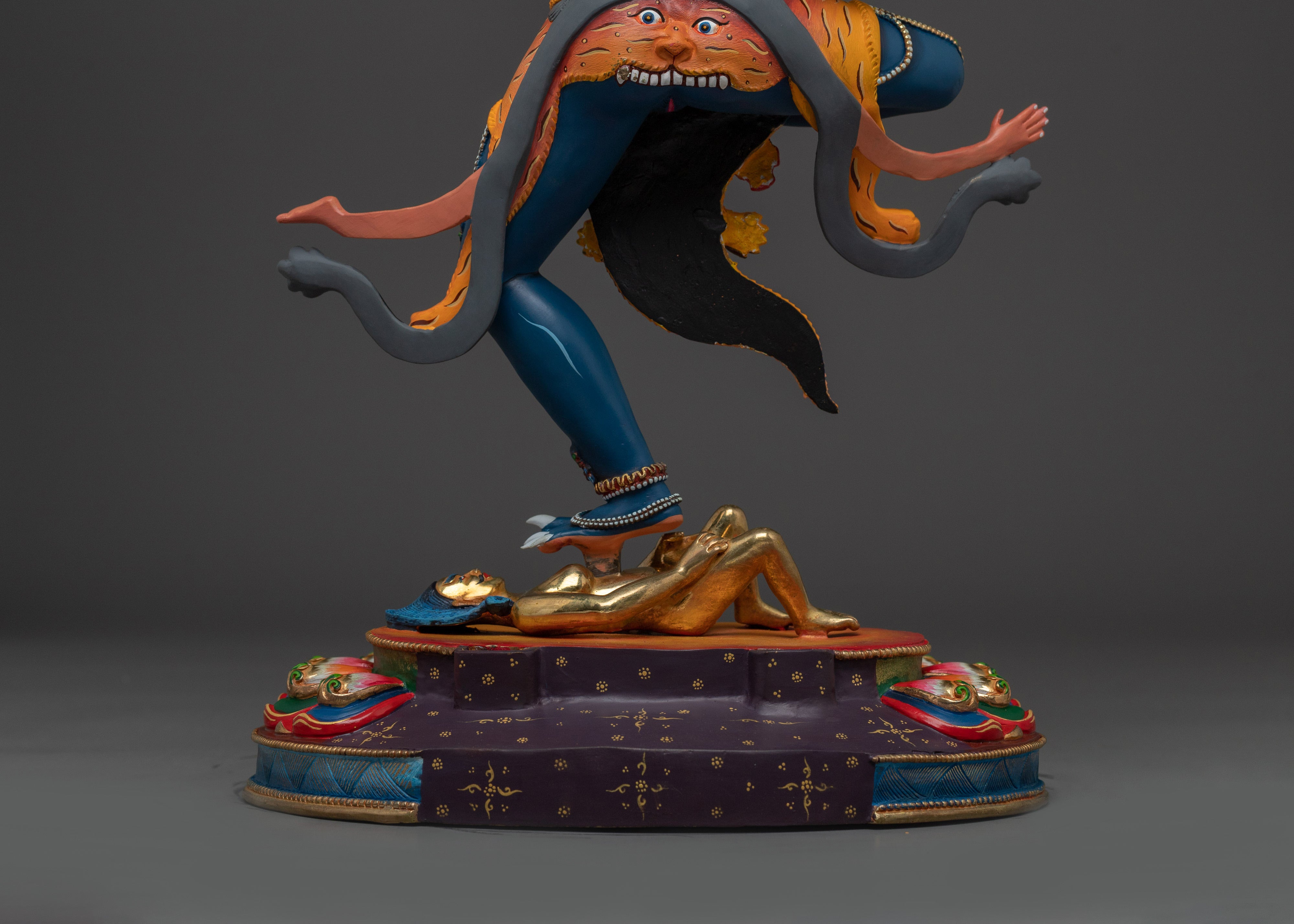 Troma Nagmo Statue | Wrathful Female Protector in Tibetan Buddhism