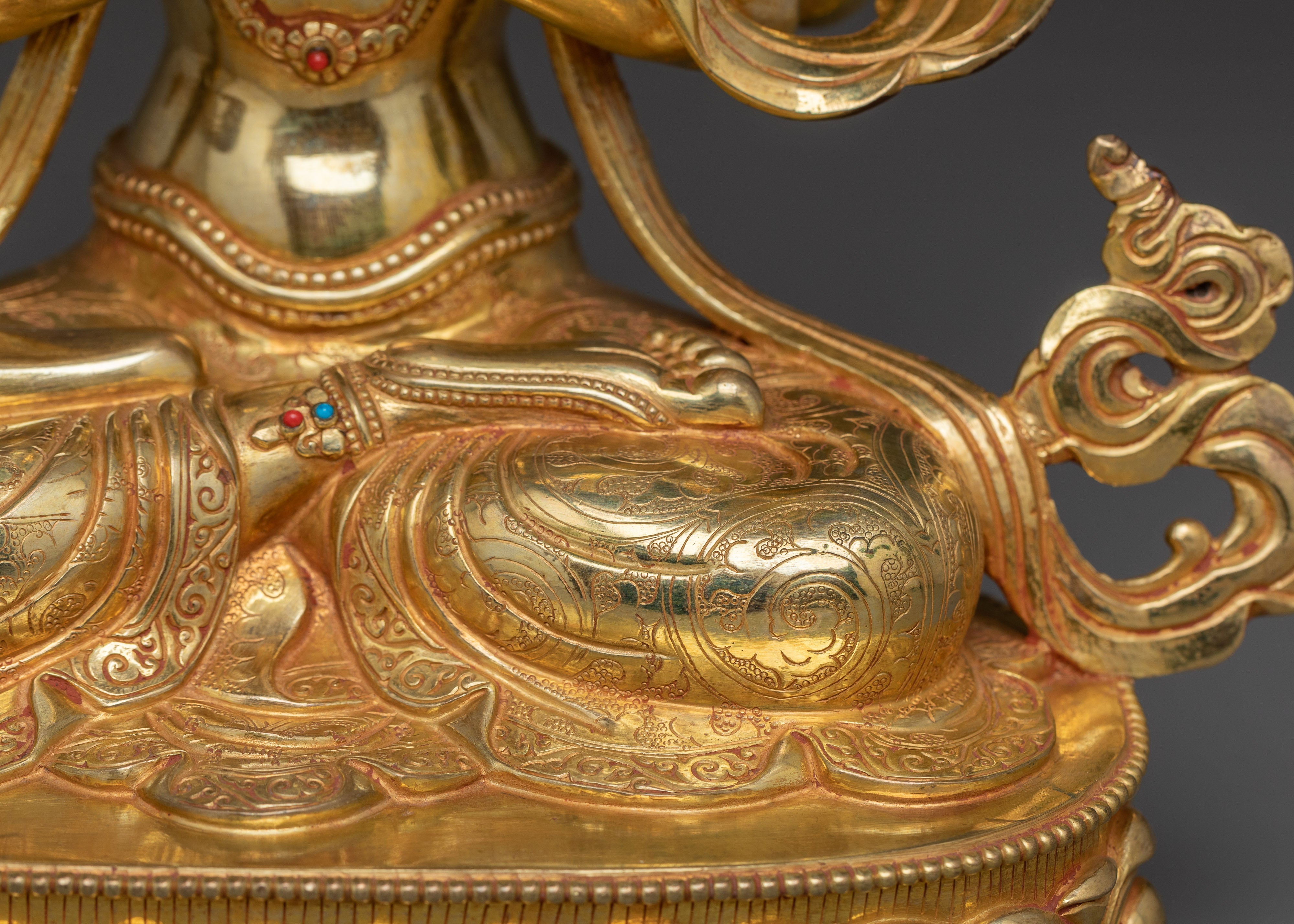 Compassion Lord Chenrezig Statue | Avalokiteshvara Serene Figurine