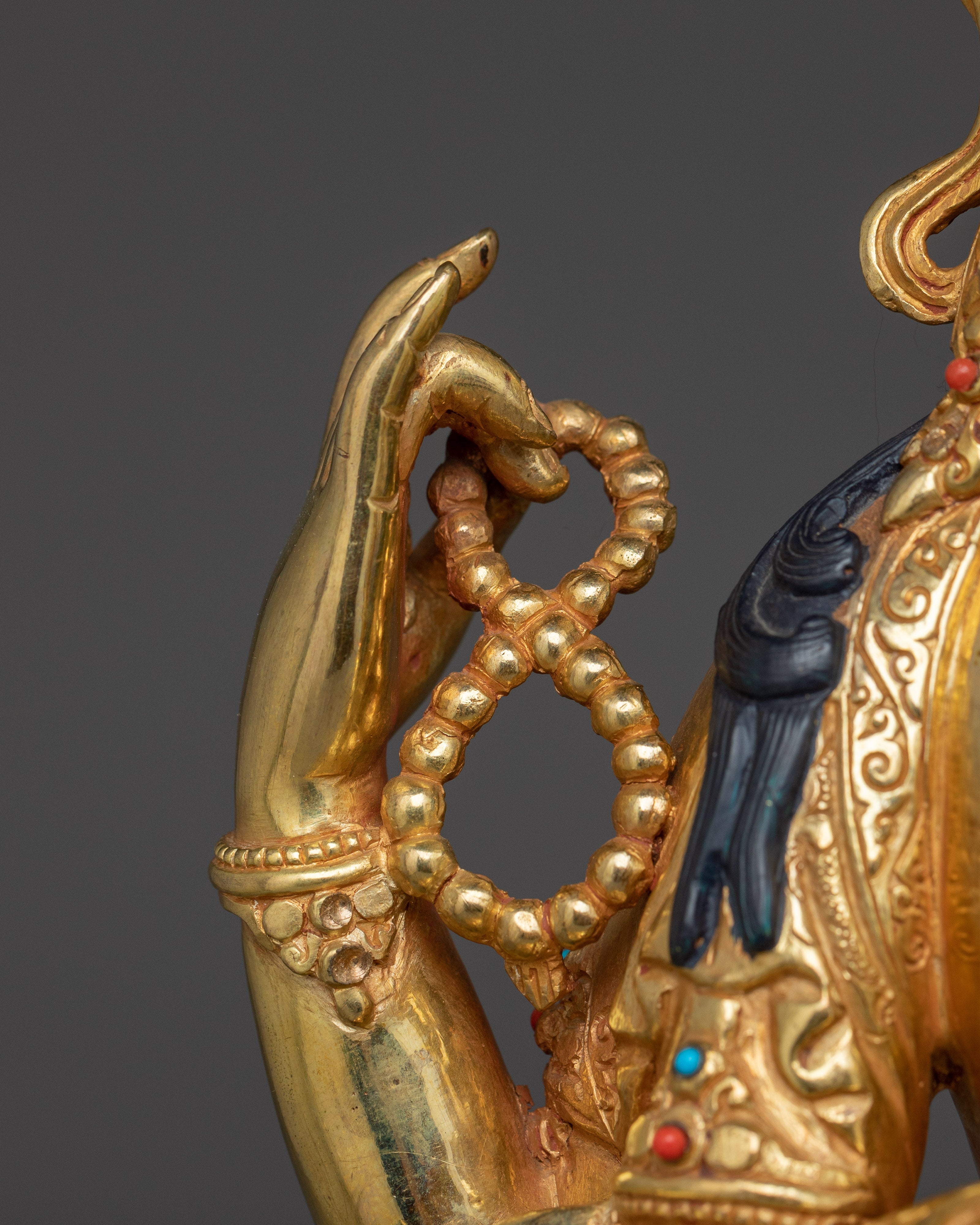 Compassion Lord Chenrezig Statue | Avalokiteshvara Serene Figurine