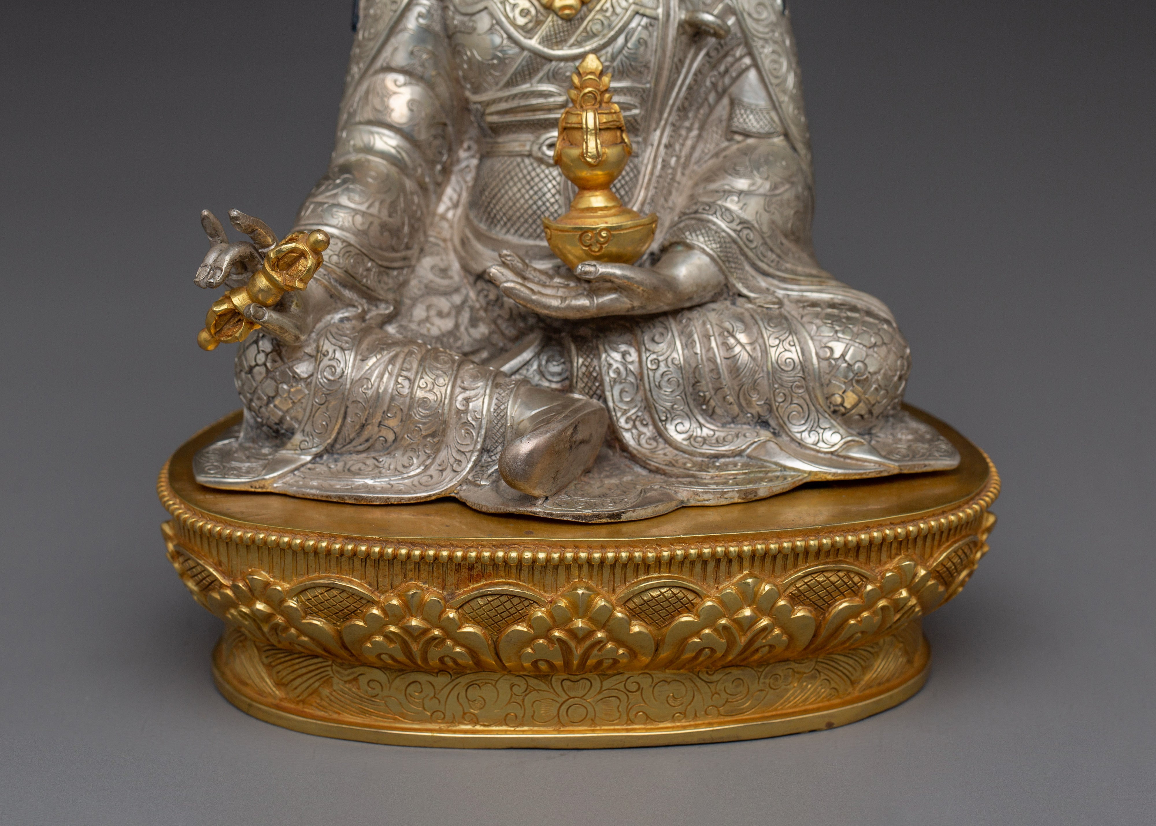 Majestic Silver Guru Rinpoche Statue | Precious Guru Padmasambhava