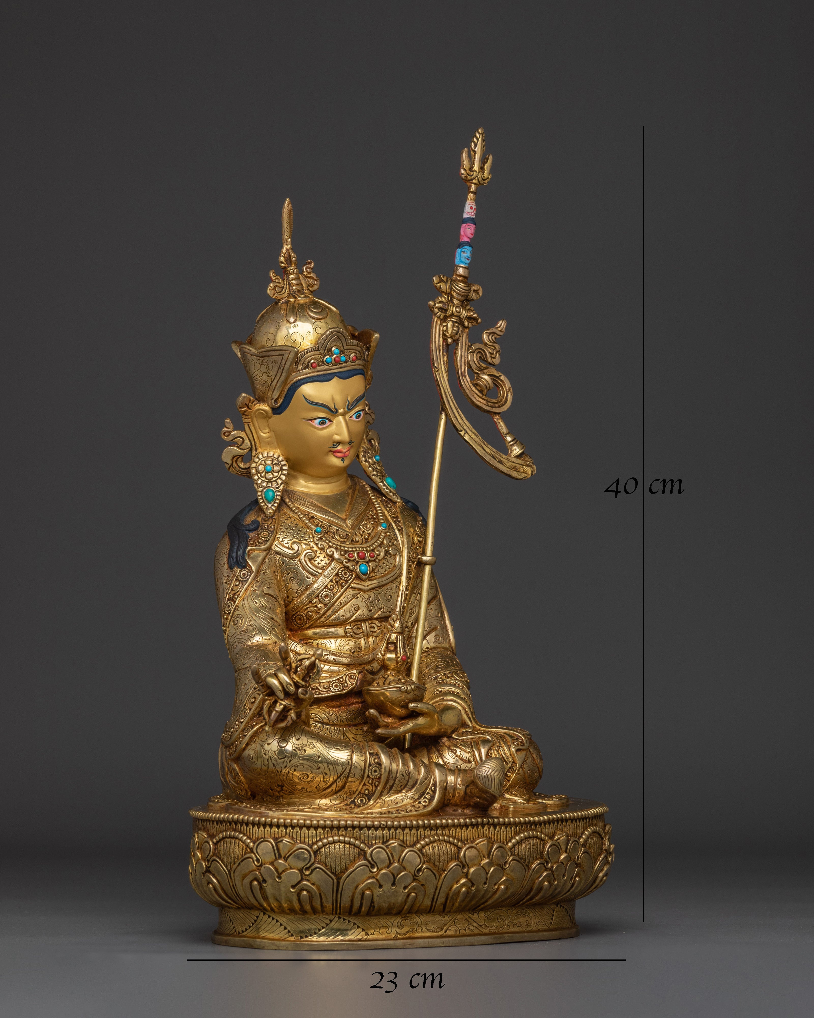 tibetan-spirituality-guru-rinpoche-statue