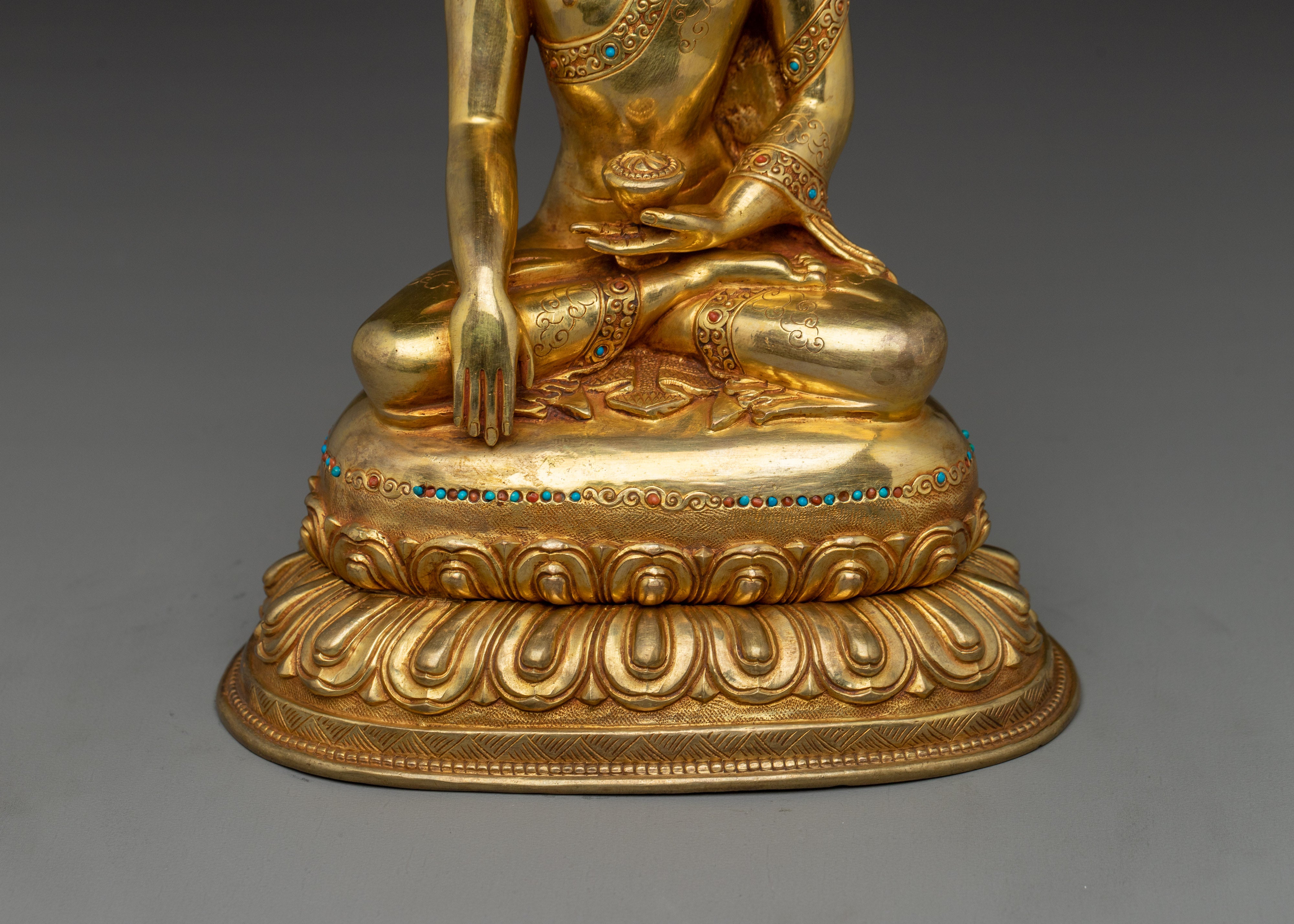 Buddhist Artwork of Shakyamuni Buddha | Peaceful Deity