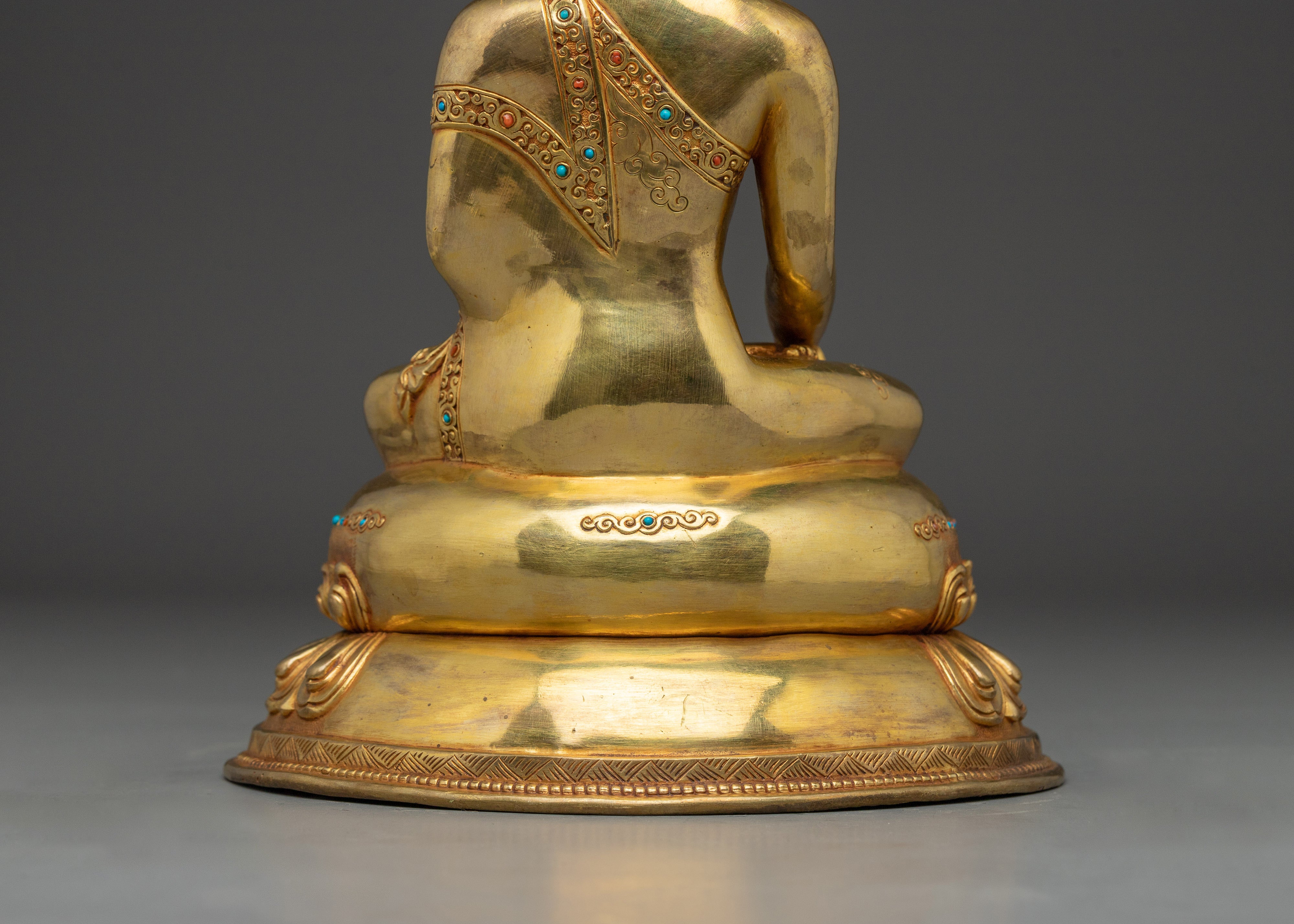 Buddhist Artwork of Shakyamuni Buddha | Peaceful Deity