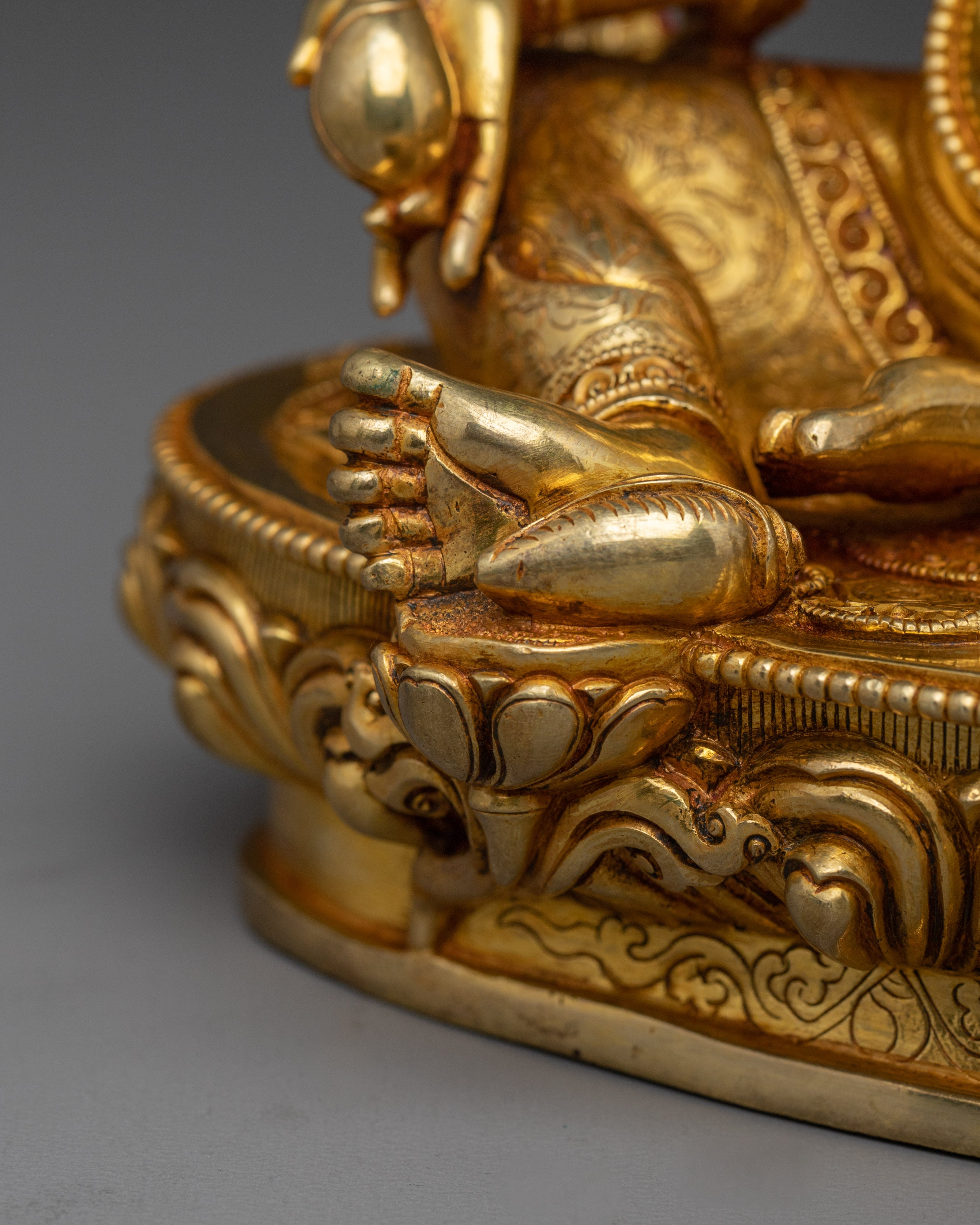 Buddhist Art of Dzambhala | Deity of Generosity and Fortune