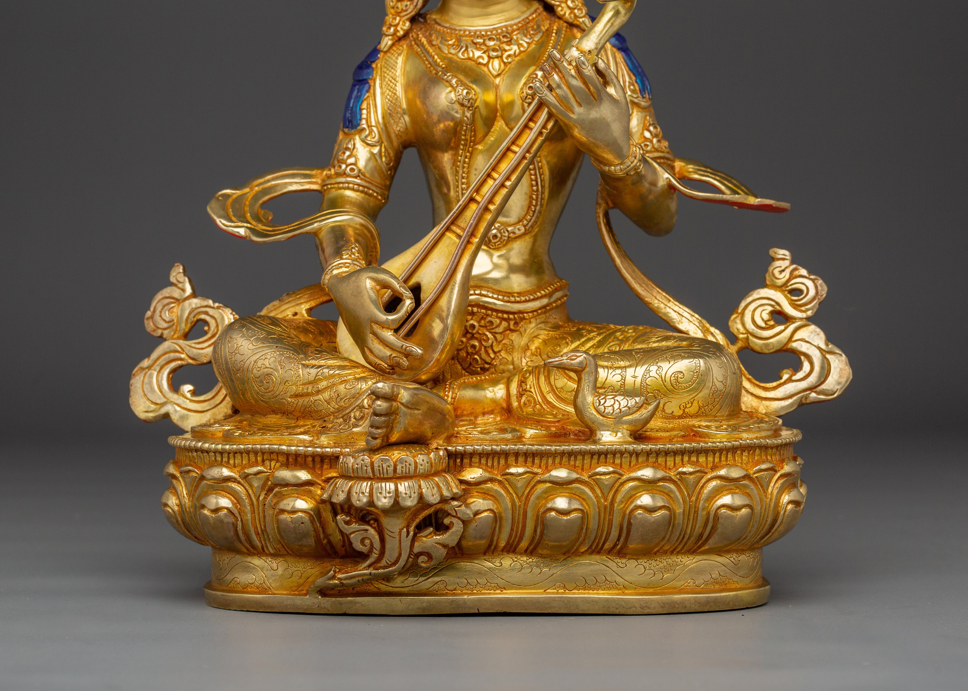 Wisdom Embodiment Saraswati Statue | Hindu Goddess of Knowledge