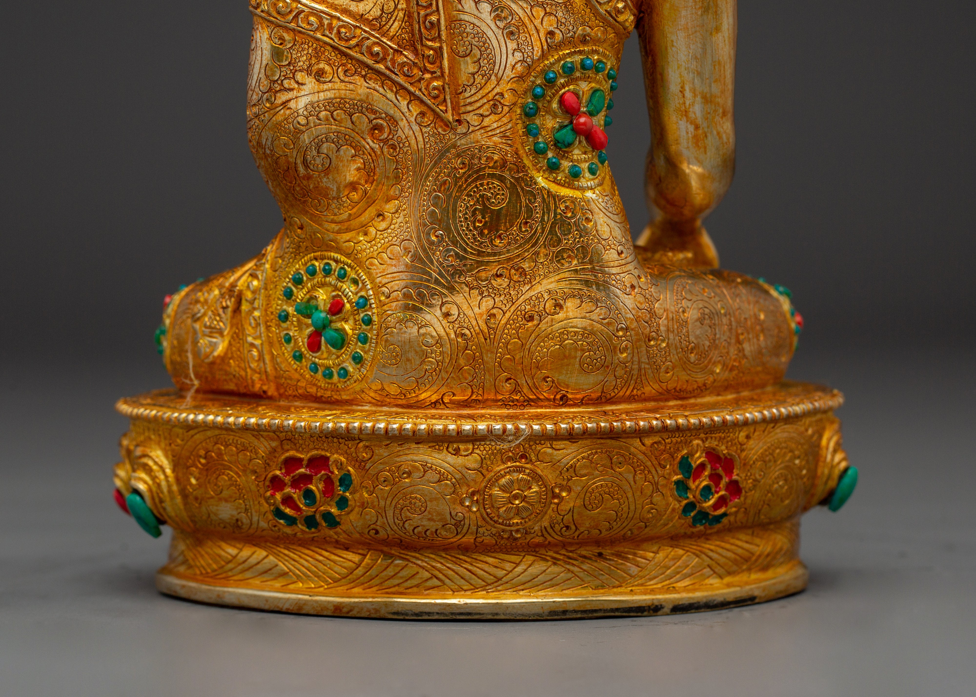 Peace Symbol Shakyamuni Buddha Statue | 24K Gold Gilded Art