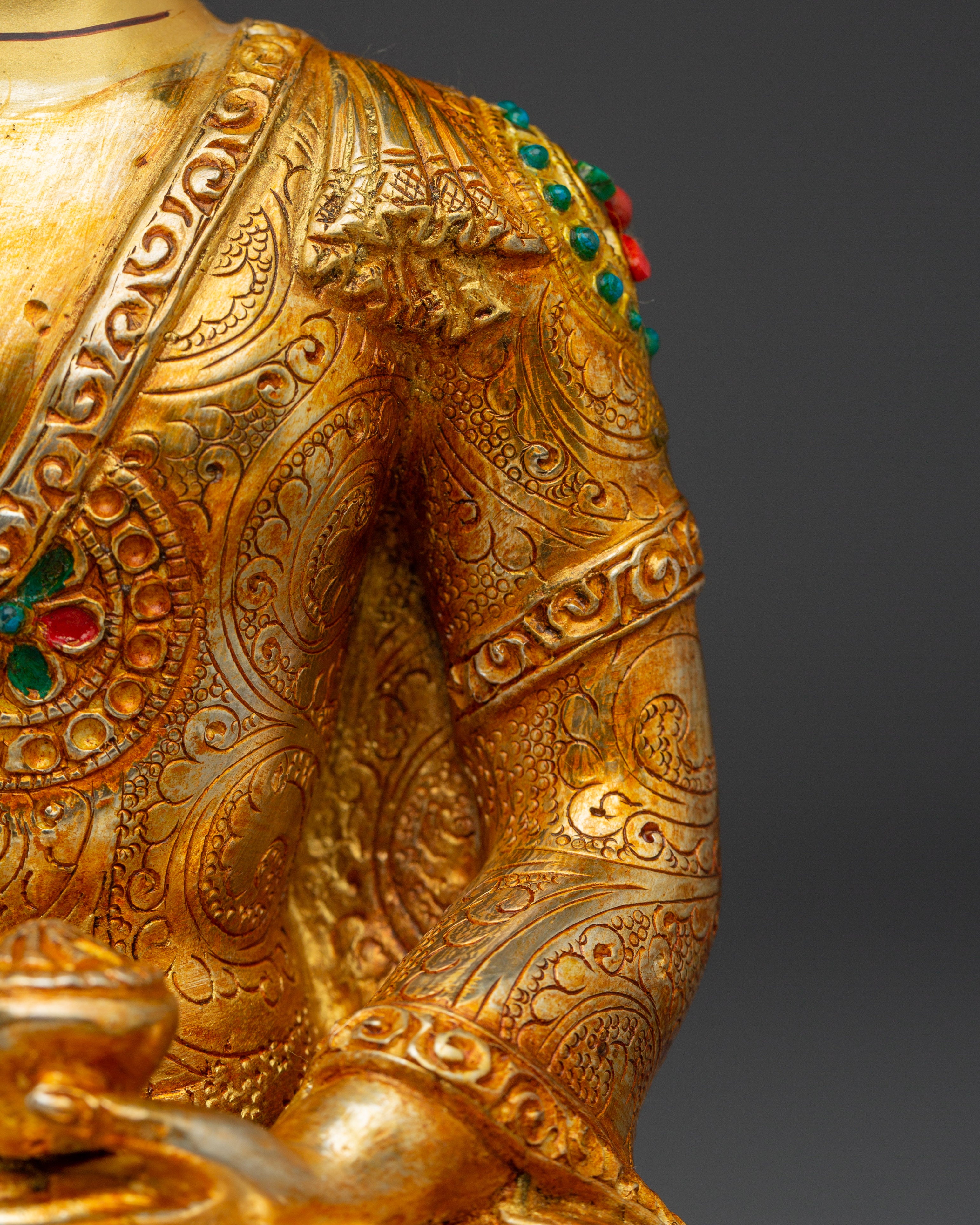 Peace Symbol Shakyamuni Buddha Statue | 24K Gold Gilded Art