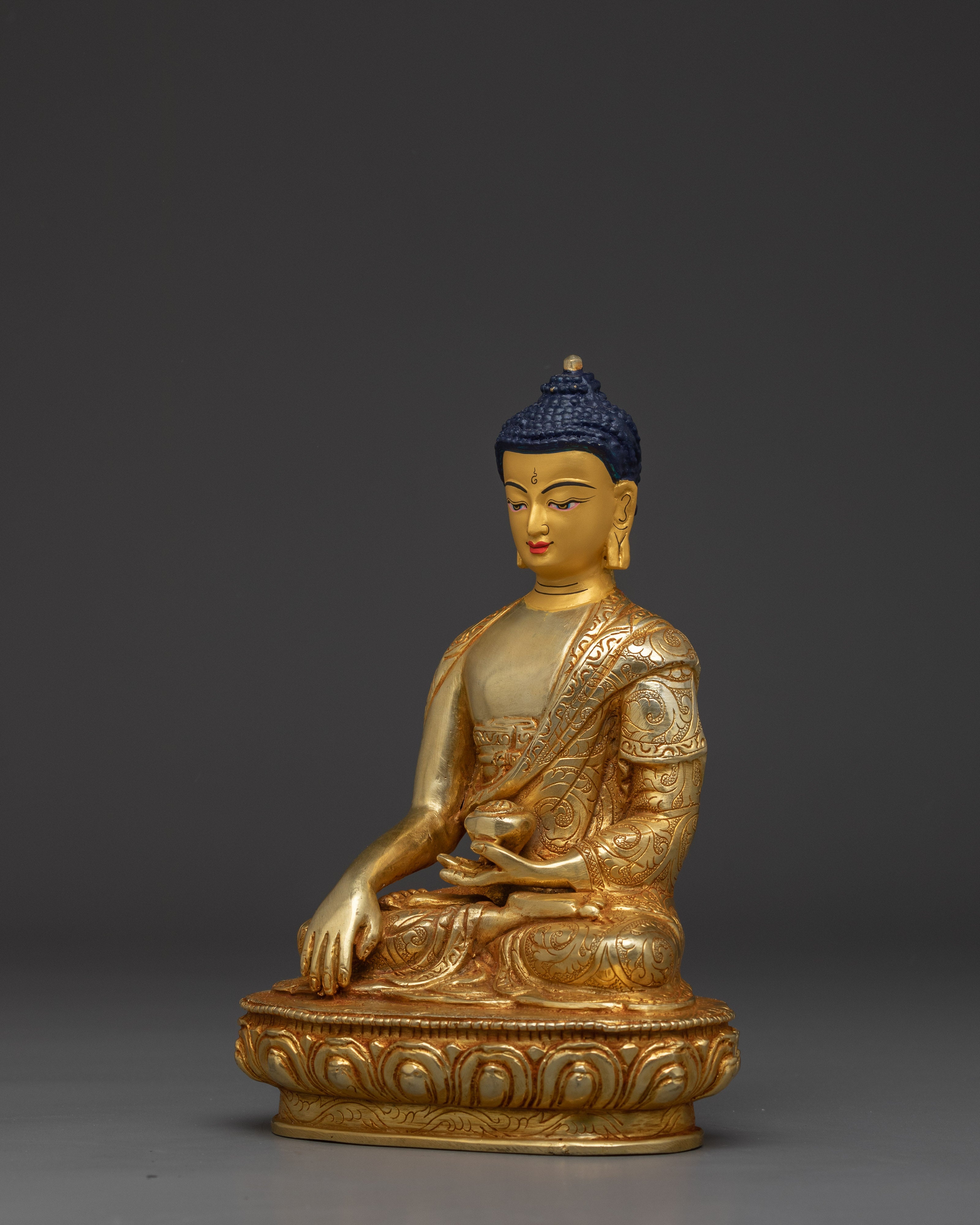 Handmade Shakyamuni Buddha in 24K Gold | Sculpture for Meditation and Shrine