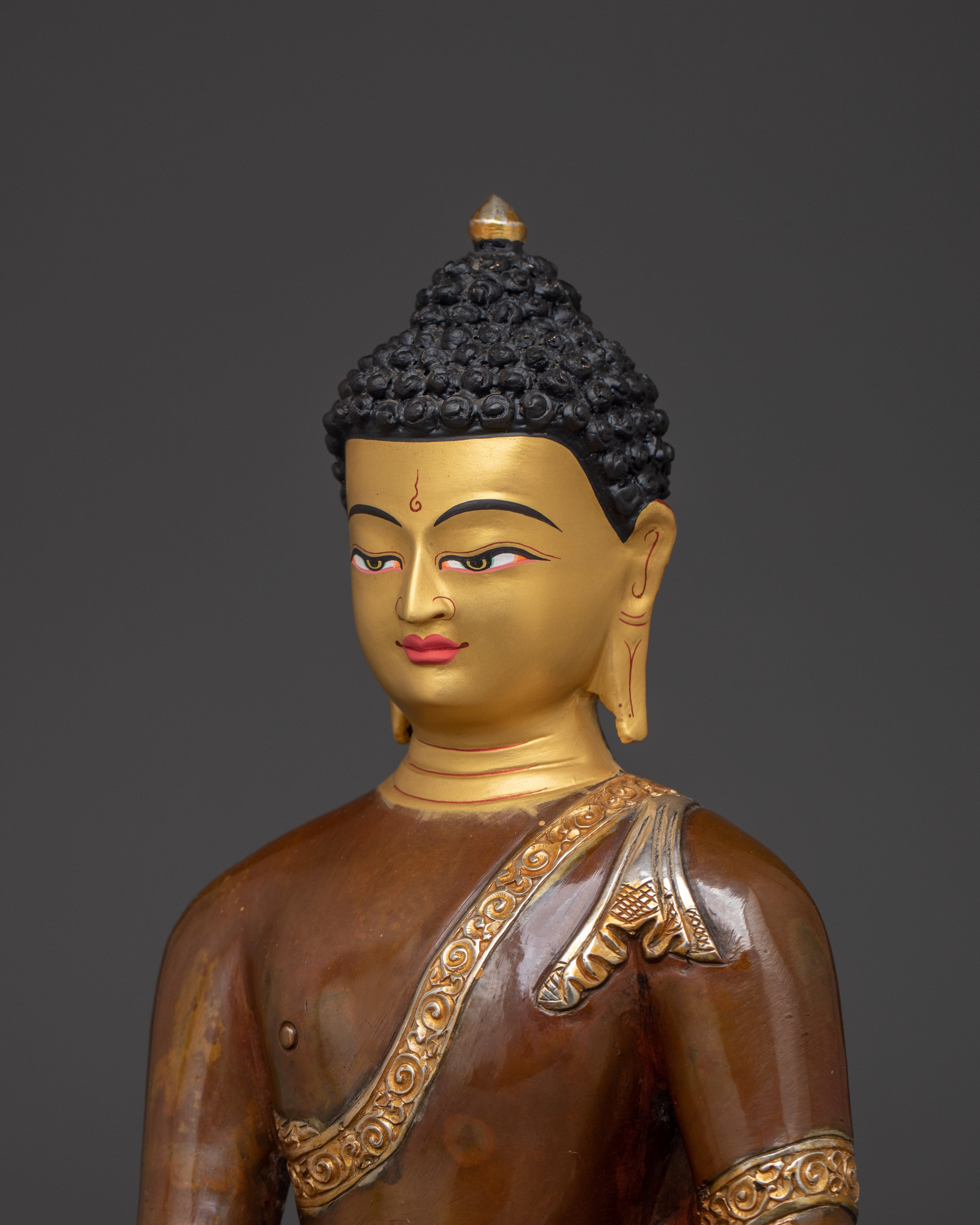 Shakyamuni Buddha in oxidized copper | Awakened Gautama Buddha