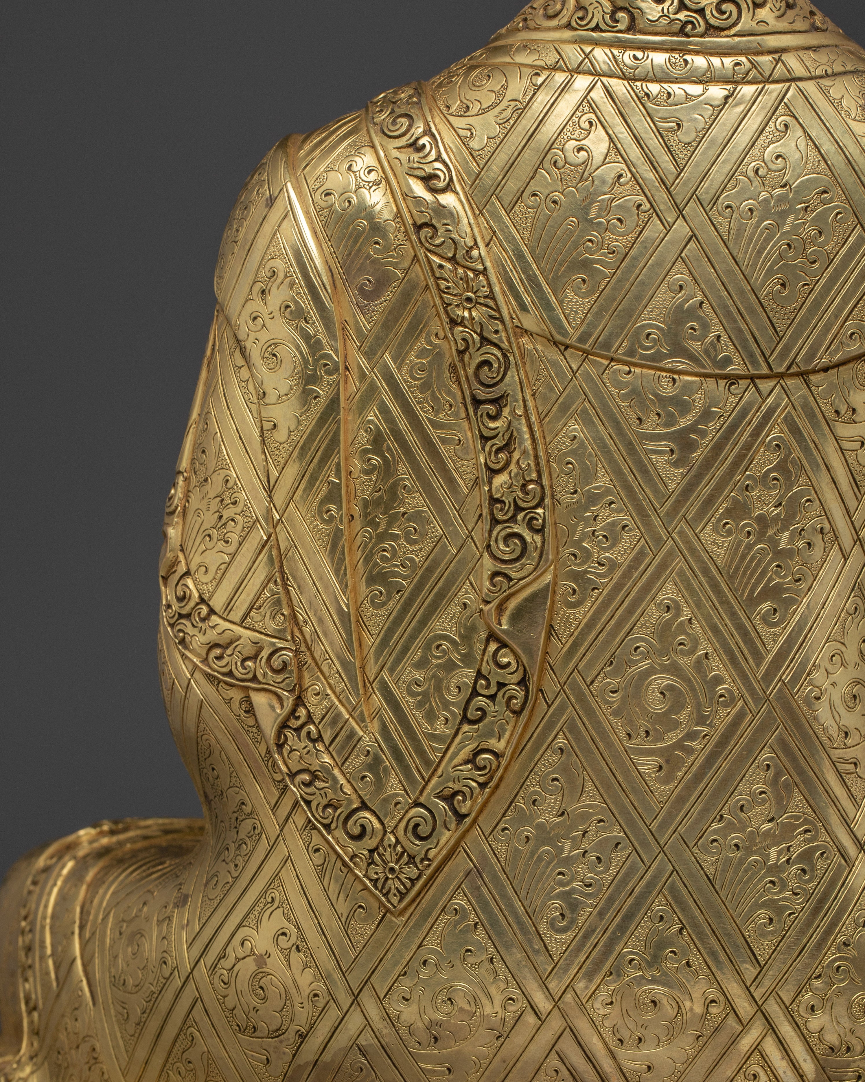 Majestic Shakyamuni Buddha statue 22.4" | Enlightened Buddha for Meditation