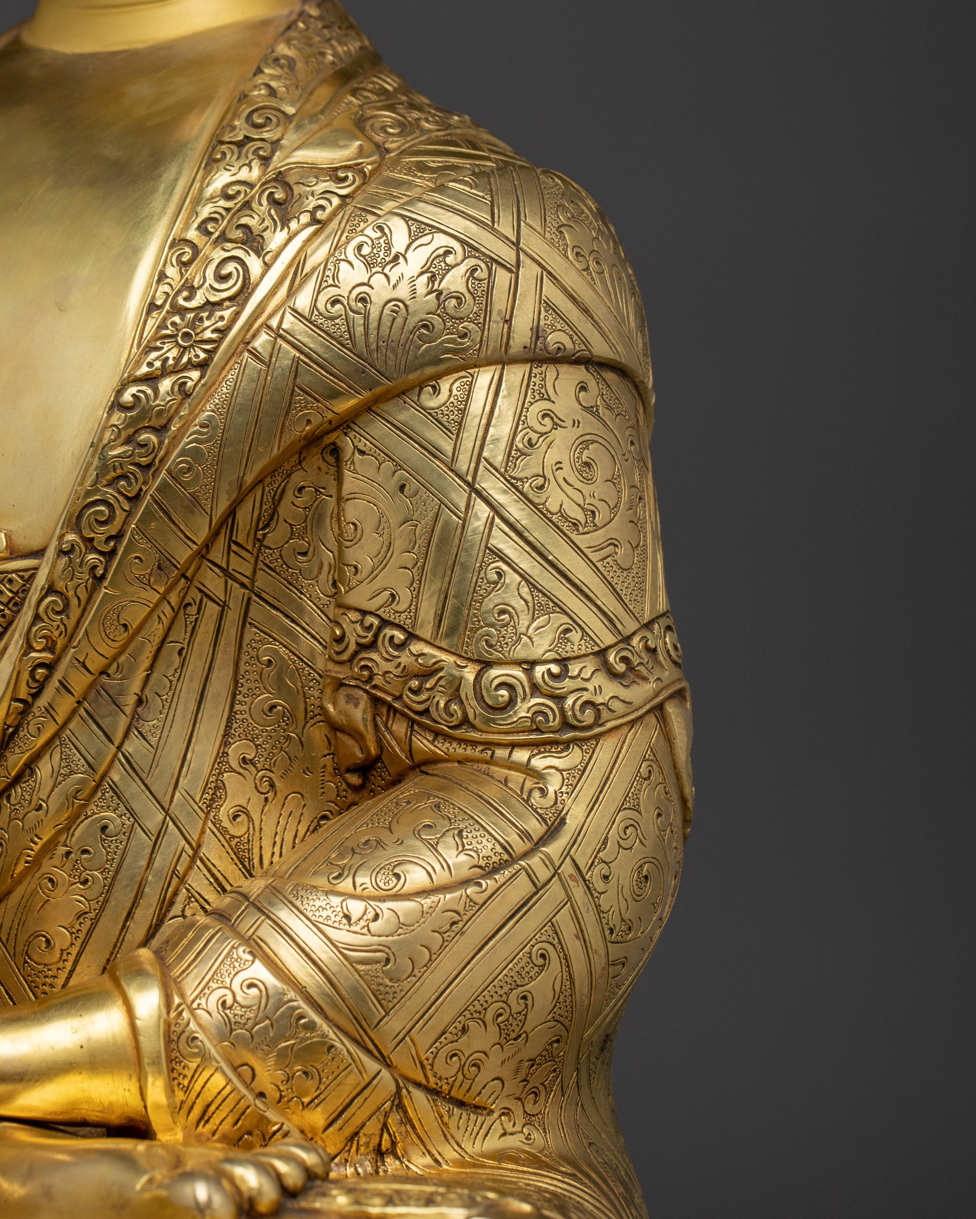 Majestic Shakyamuni Buddha statue 22.4" | Enlightened Buddha for Meditation